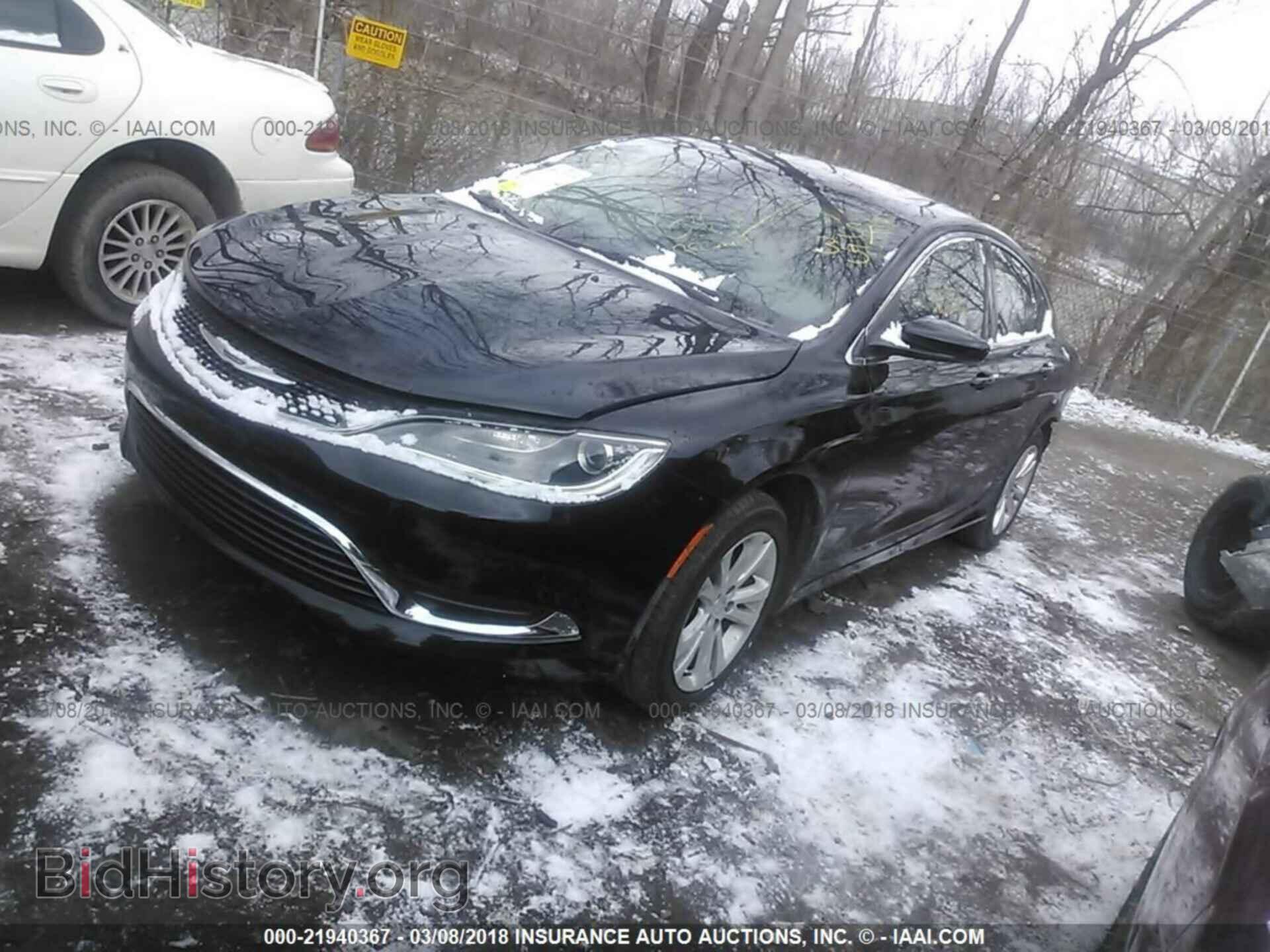 2015 Chrysler 200 - VIN: 1C3CCCAB3FN631153 - Photo 2