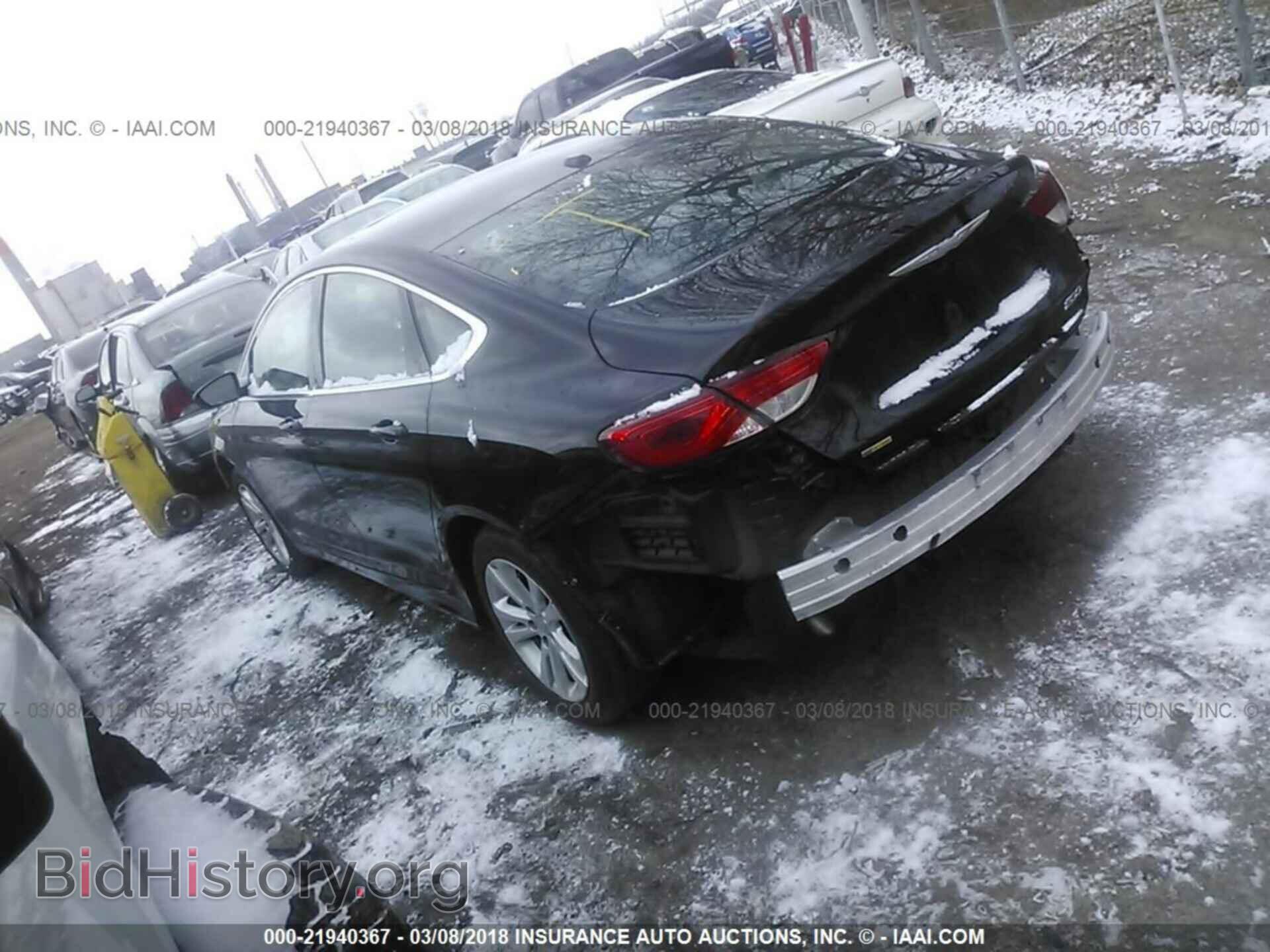 2015 Chrysler 200 - VIN: 1C3CCCAB3FN631153 - Photo 3