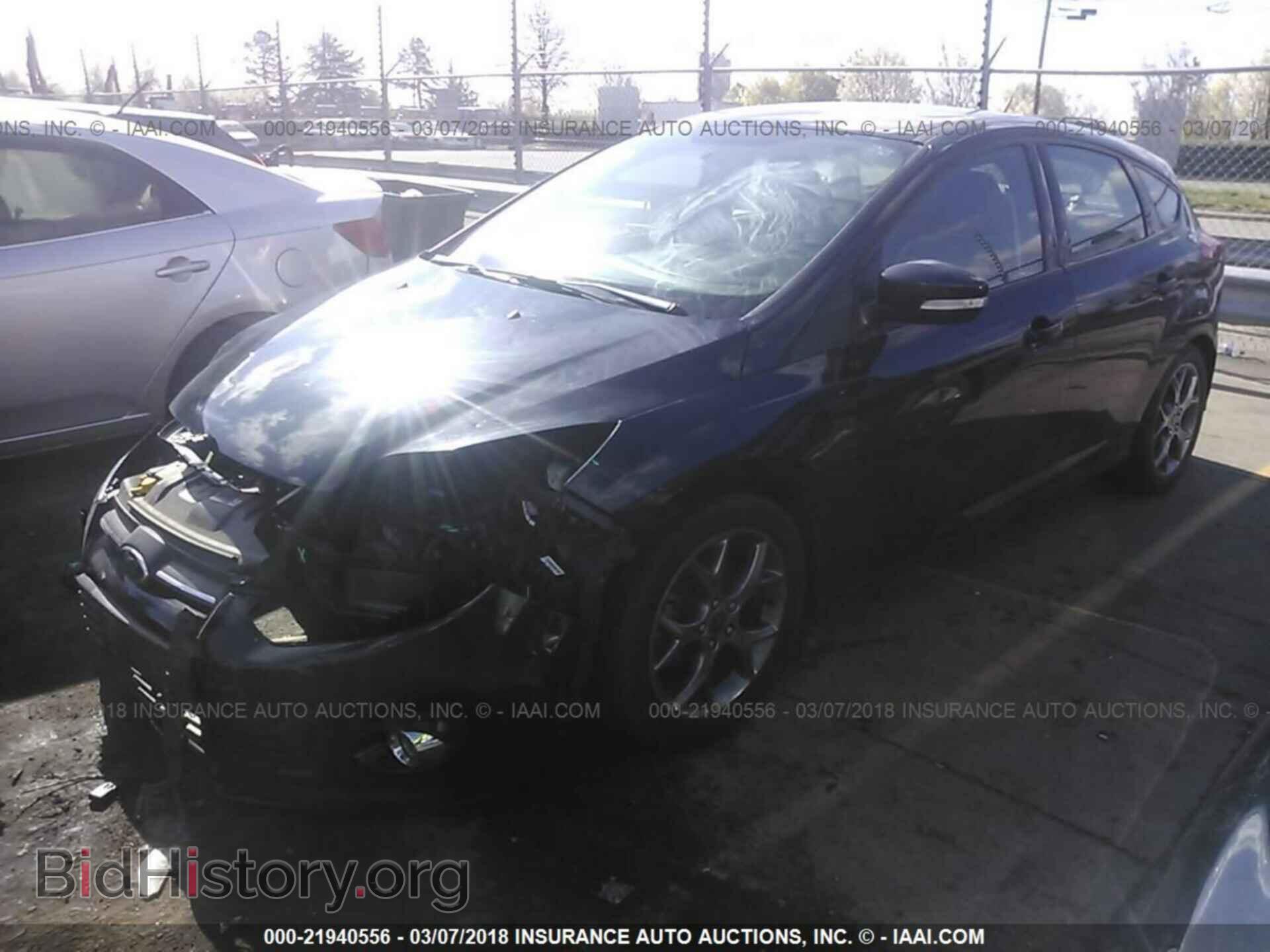 2014 Ford Focus - VIN: 1FADP3K21EL333302 - Фото 2