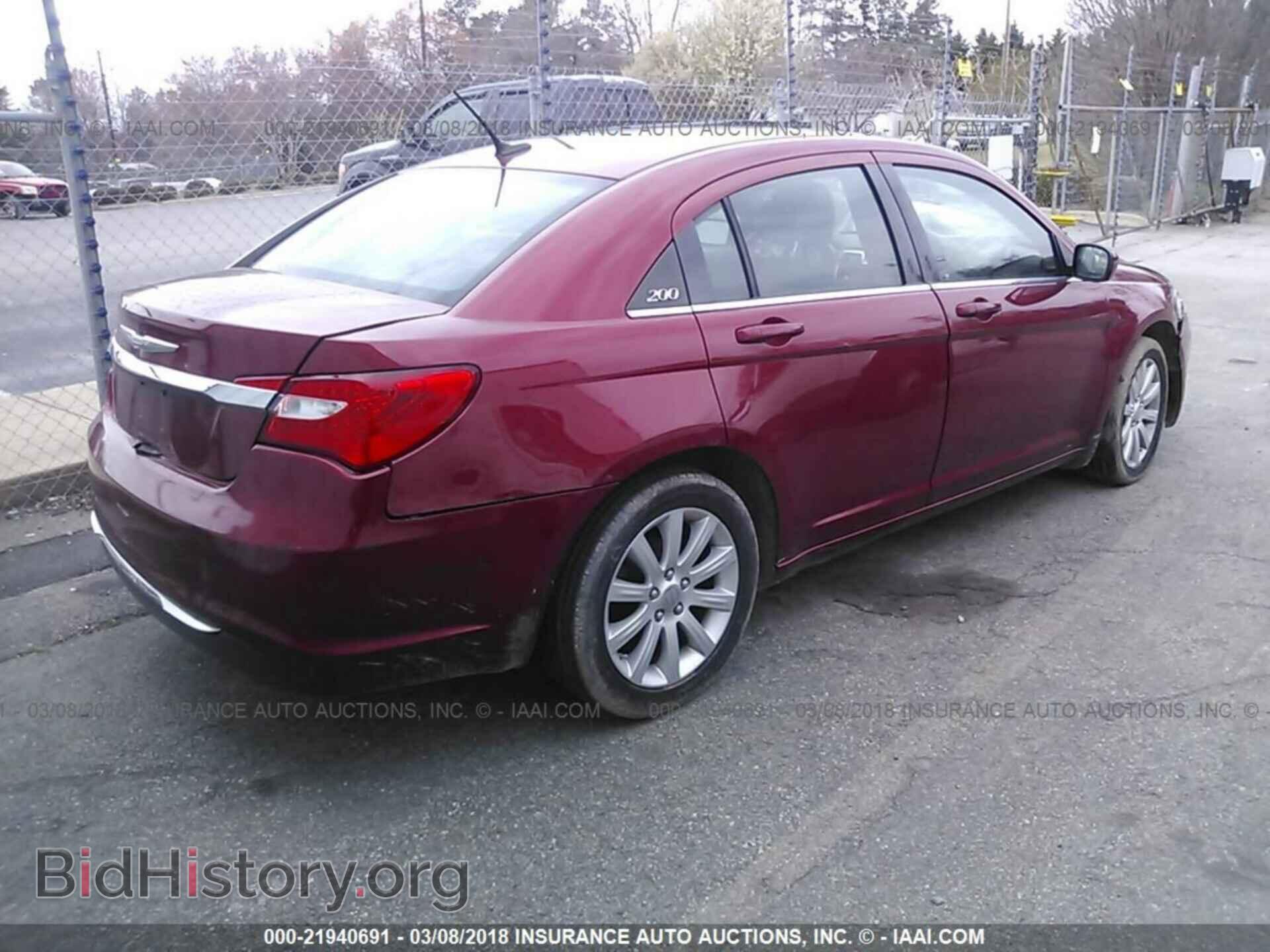 2013 Chrysler 200 - VIN: 1C3CCBBB1DN650077 - Photo 4
