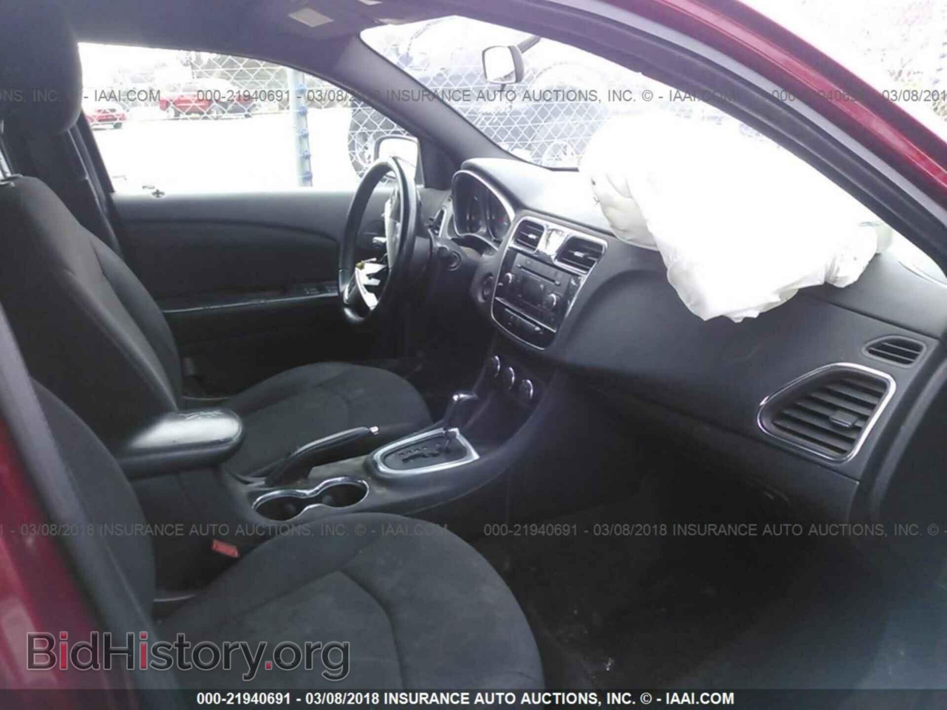 2013 Chrysler 200 - VIN: 1C3CCBBB1DN650077 - Photo 5