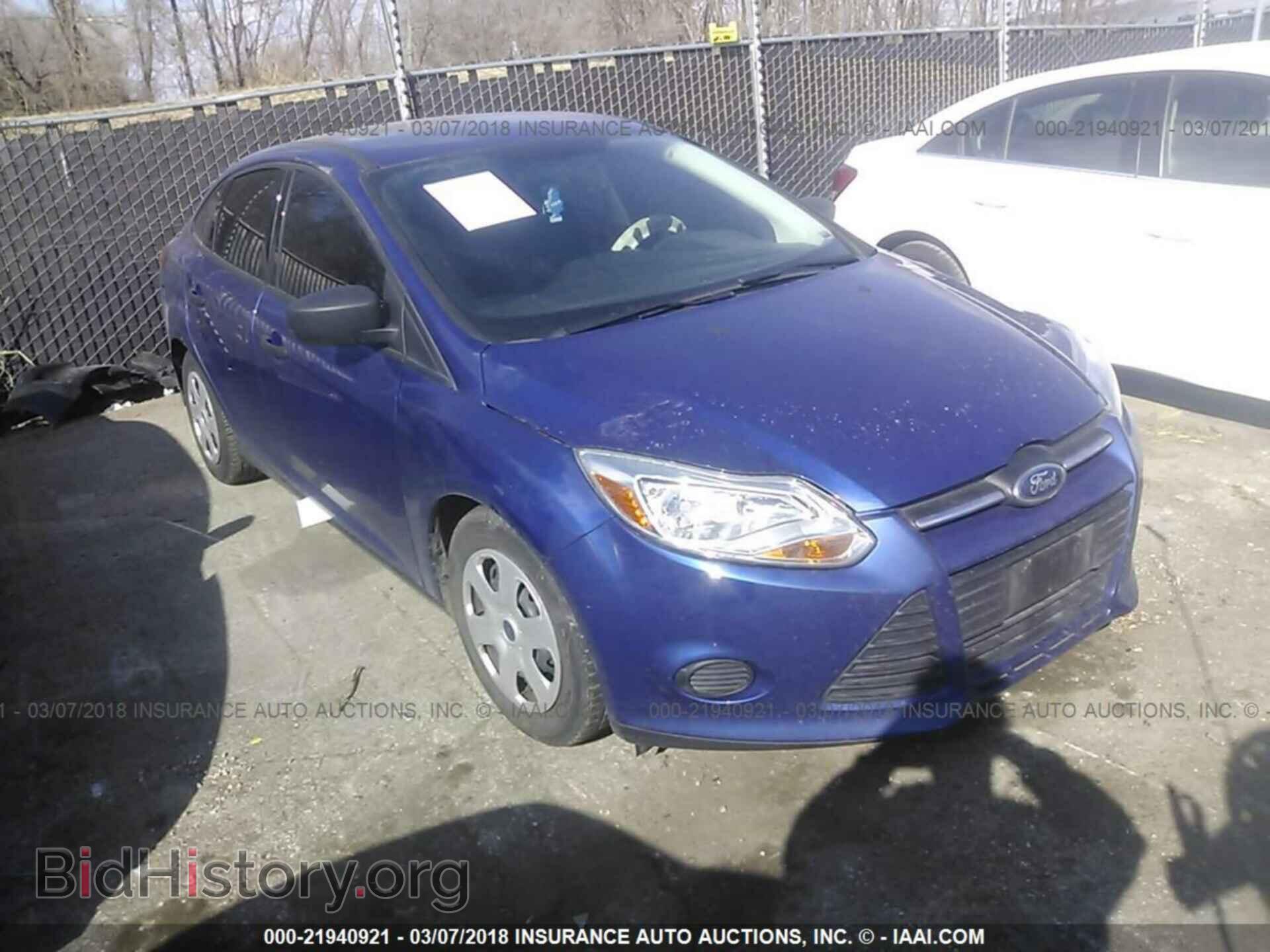 Photo 1FAHP3E29CL476671 - Ford Focus 2012