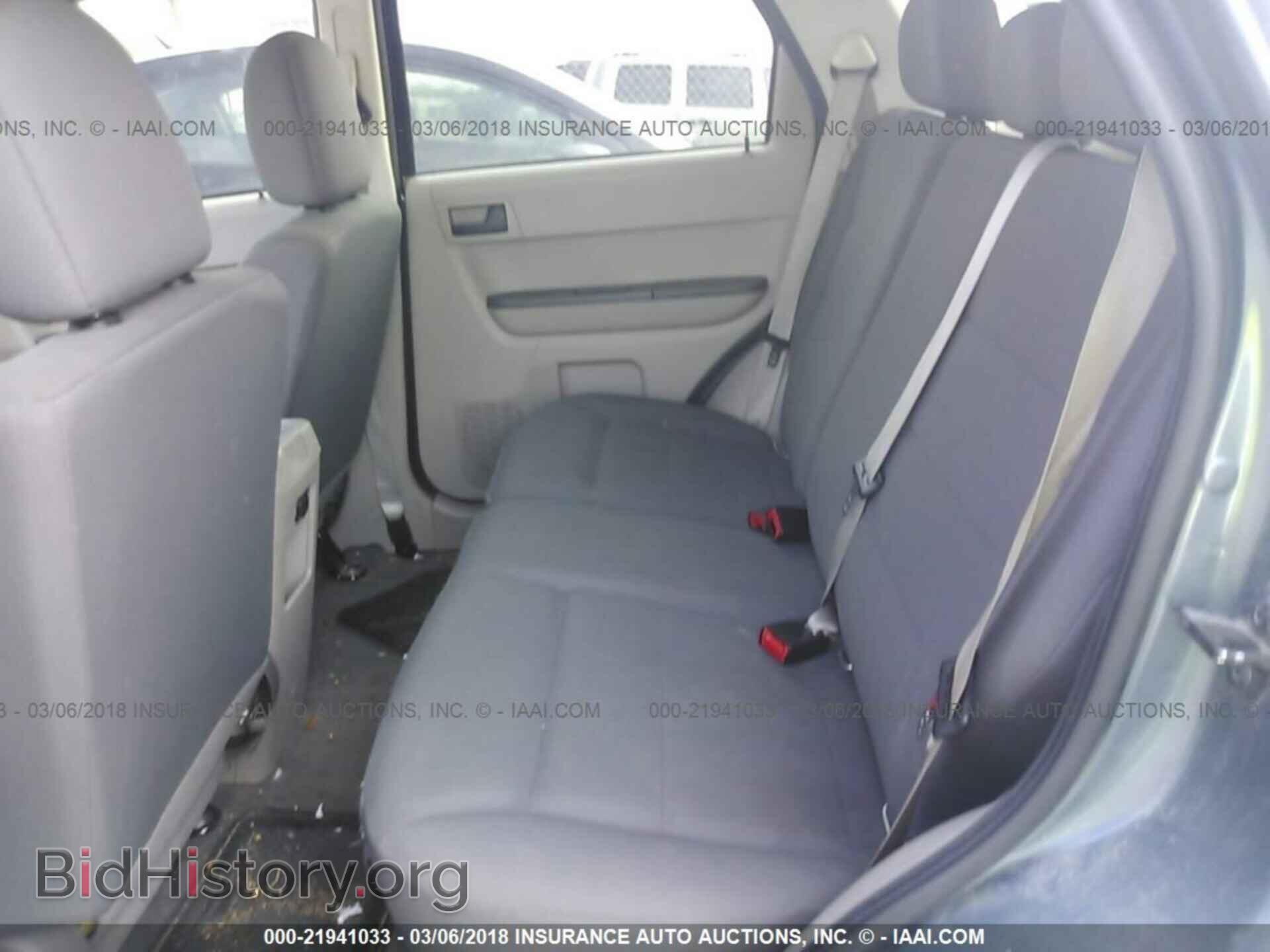 2011 Ford Escape - VIN: 1FMCU0C76BKC10292 - Фото 8