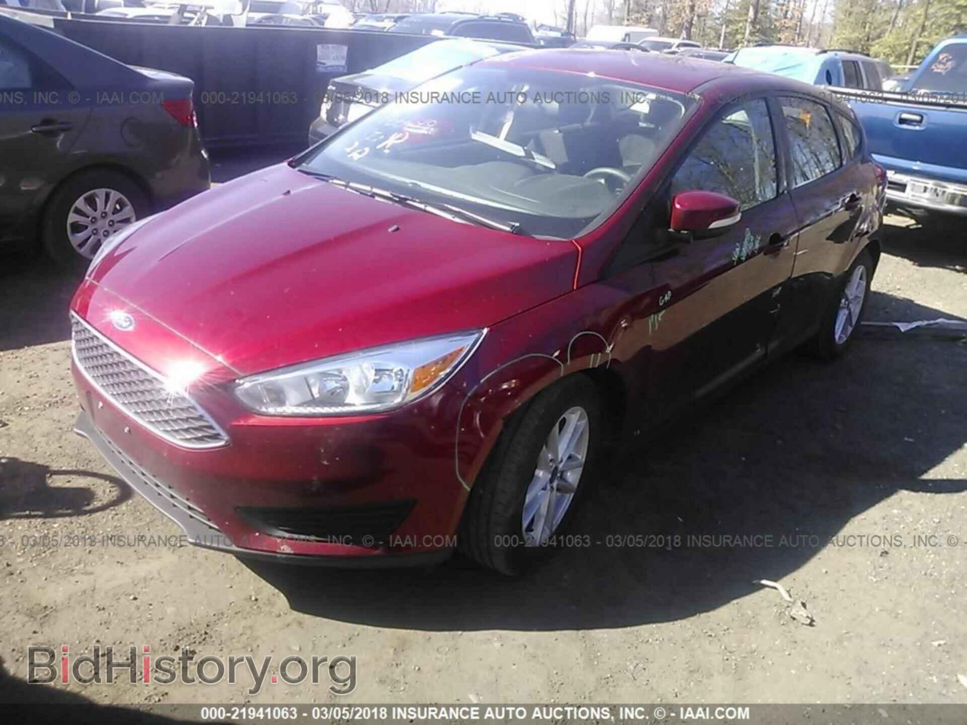 2017 Ford Focus - VIN: 1FADP3K28HL294566 - Фото 2