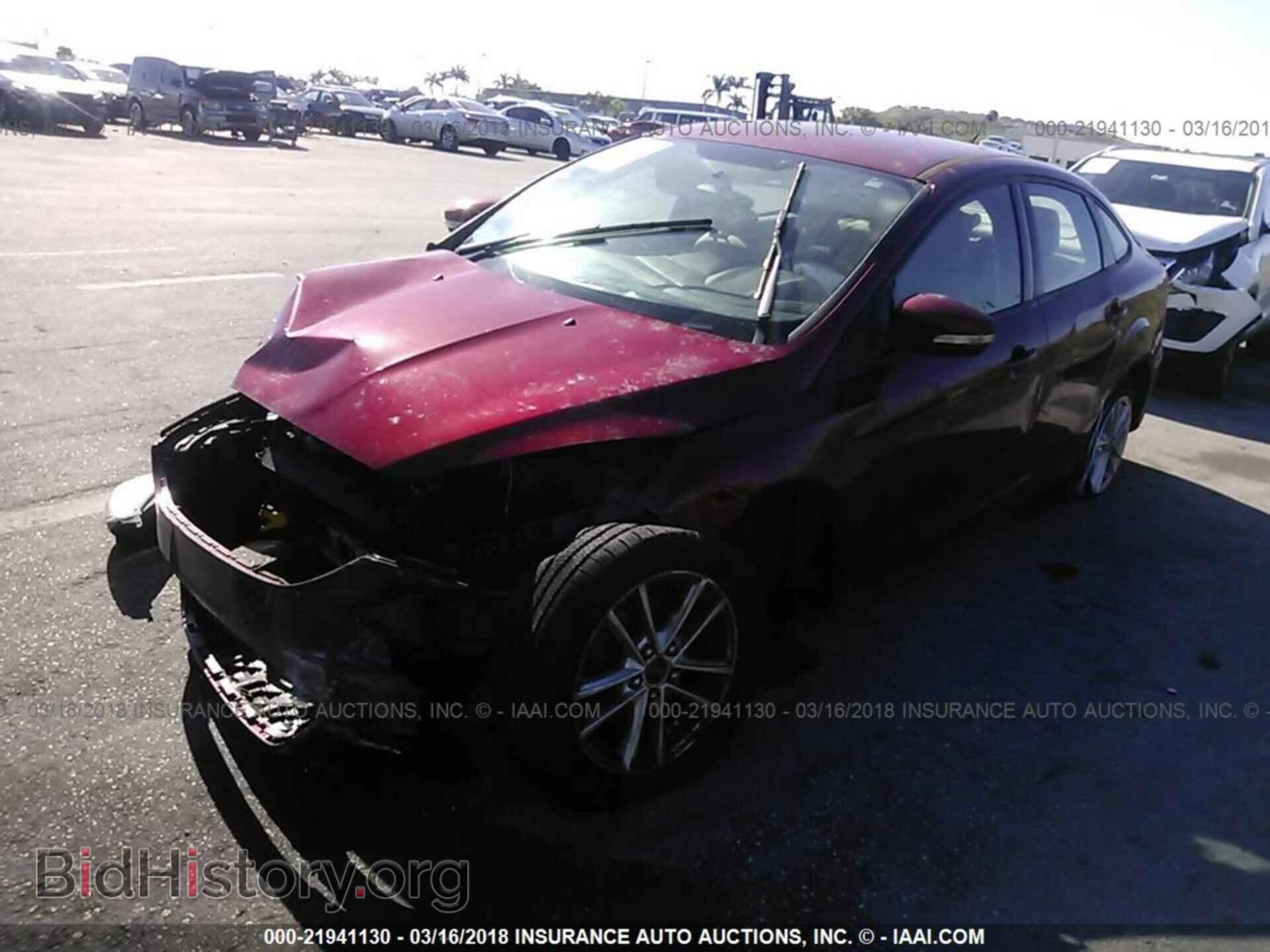 2015 Ford Focus - VIN: 1FADP3F24FL304534 - Photo 2