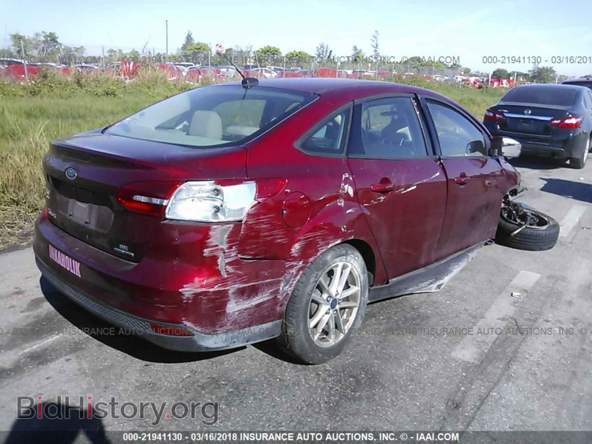 2015 Ford Focus - VIN: 1FADP3F24FL304534 - Photo 4