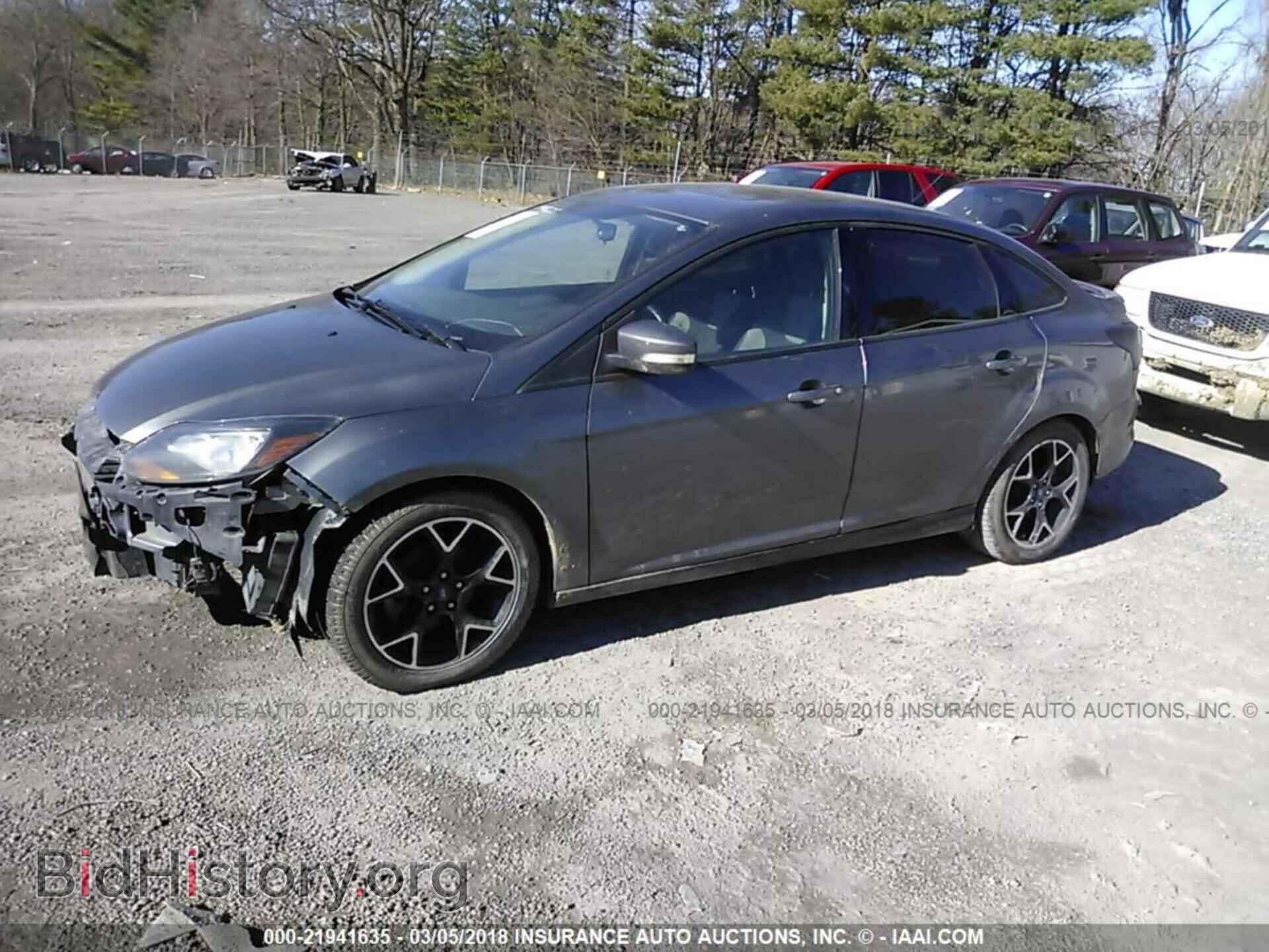 2012 Ford Focus - VIN: 1FAHP3F24CL120501 - Photo 2