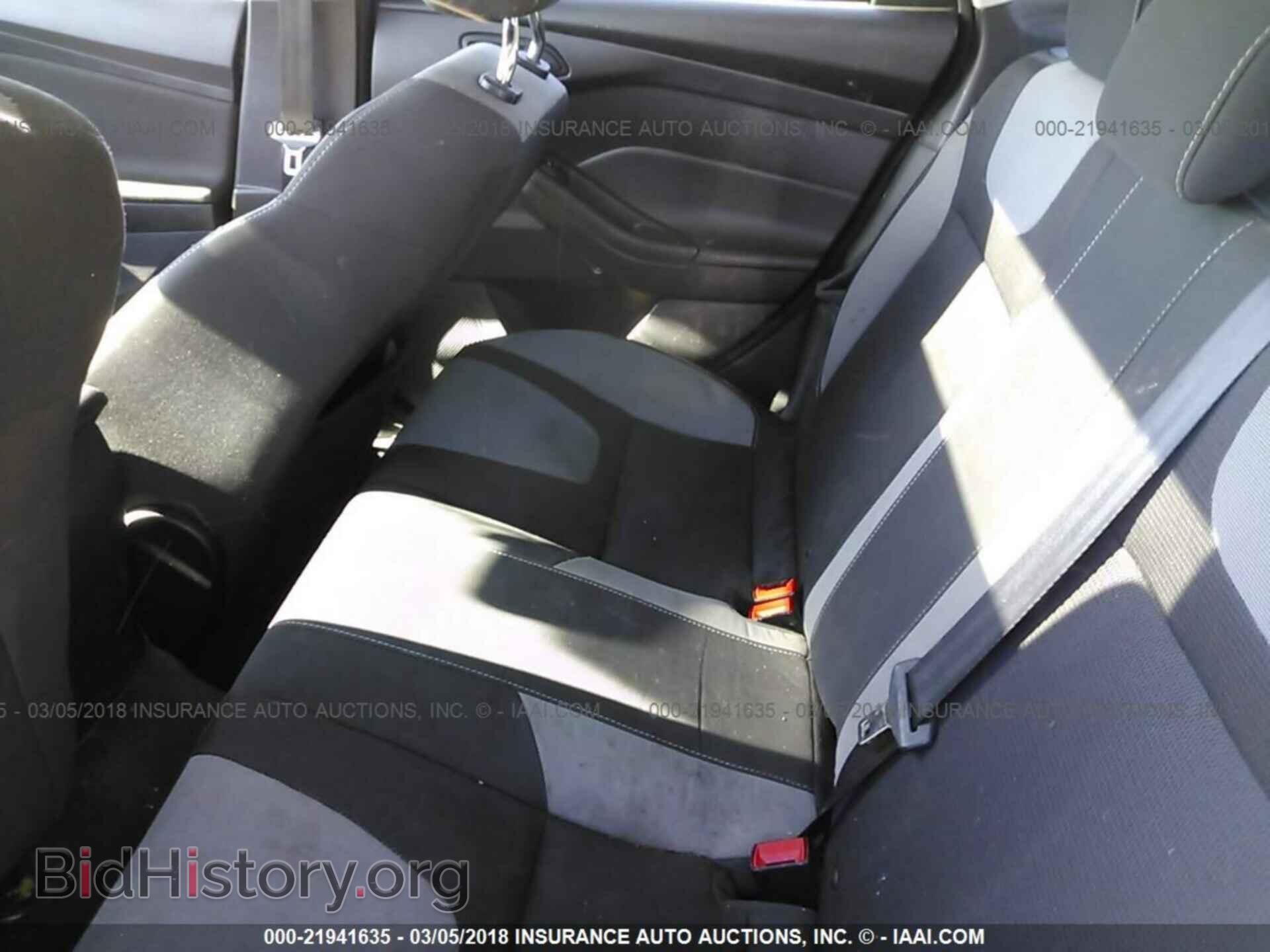 2012 Ford Focus - VIN: 1FAHP3F24CL120501 - Photo 8