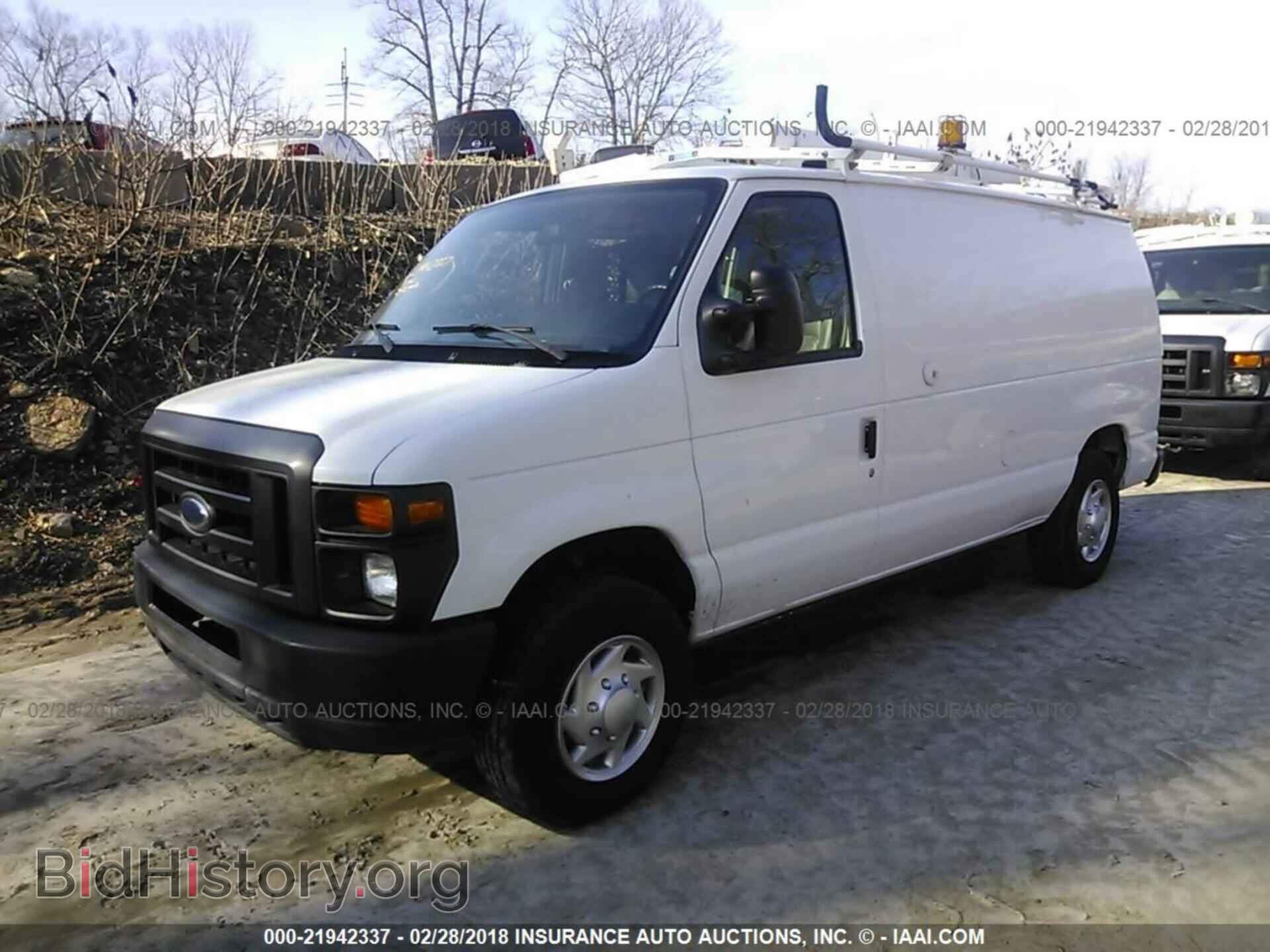 2011 Ford Econoline - VIN: 1FTNE2EL6BDB09807 - Фото 2