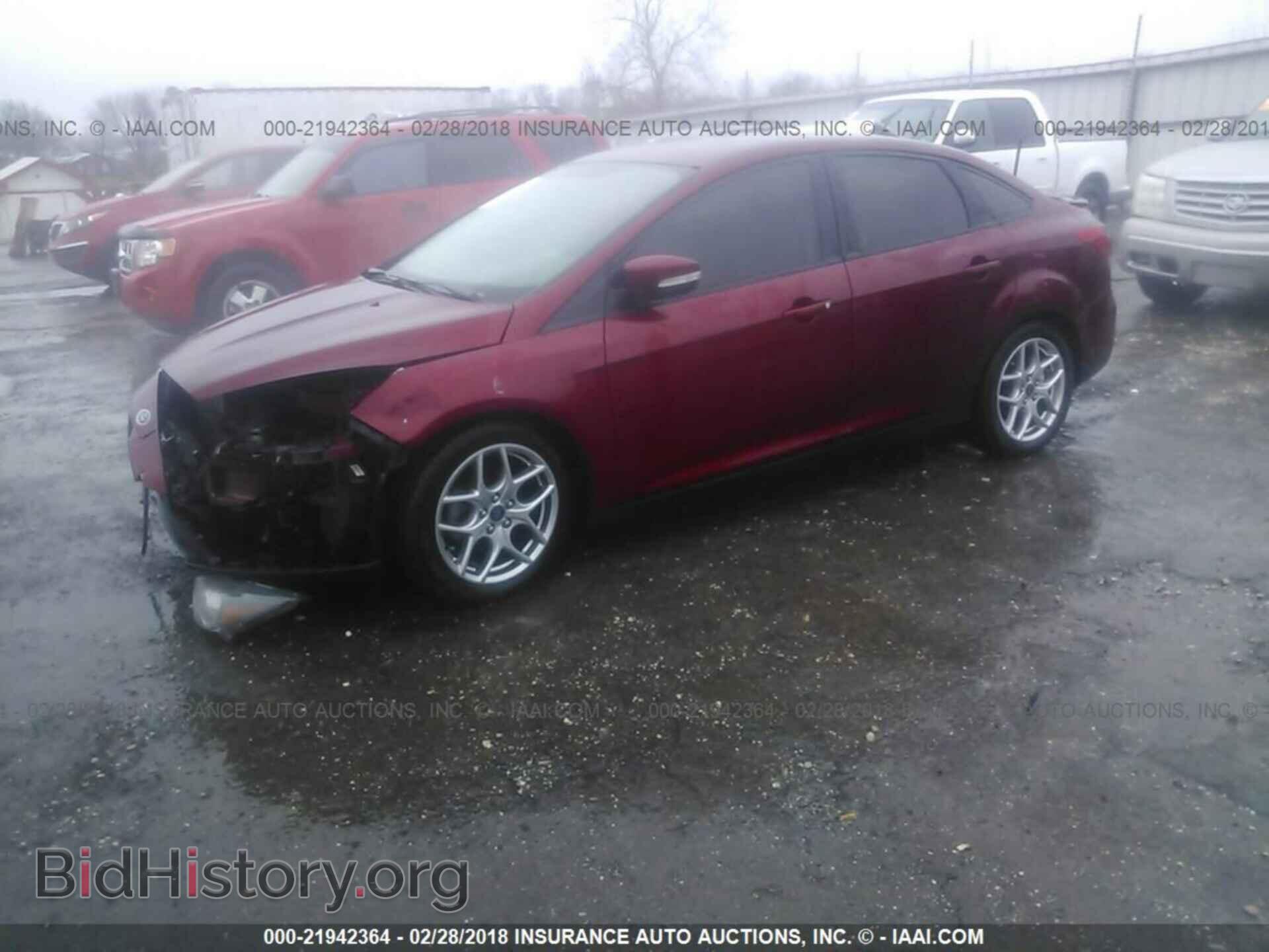 2015 Ford Focus - VIN: 1FADP3F25FL215085 - Photo 2