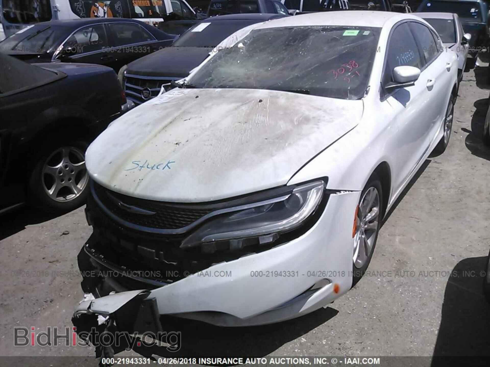 2015 Chrysler 200 - VIN: 1C3CCCAB3FN666484 - Photo 2