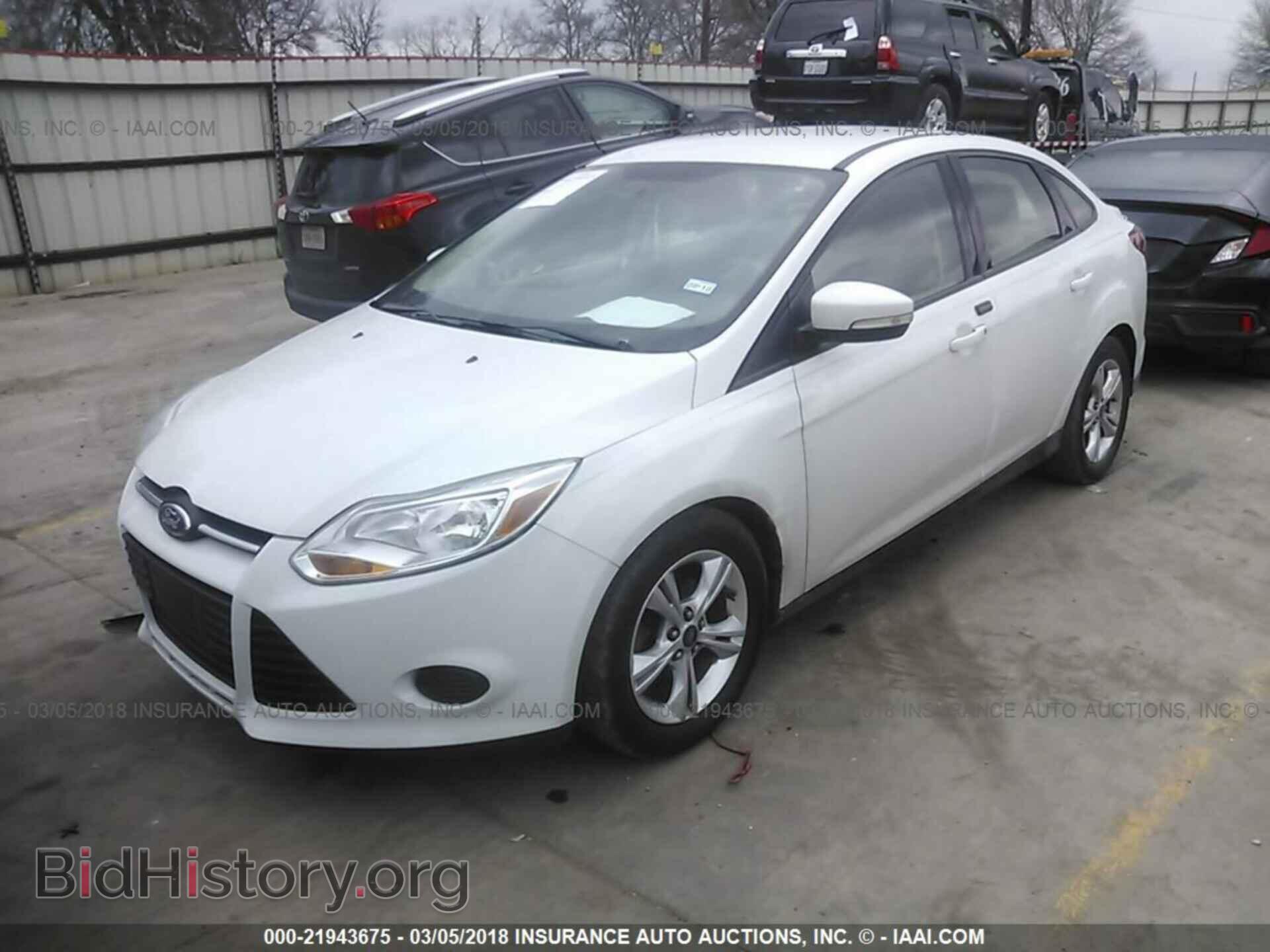 2013 Ford Focus - VIN: 1FADP3F20DL123444 - Photo 2