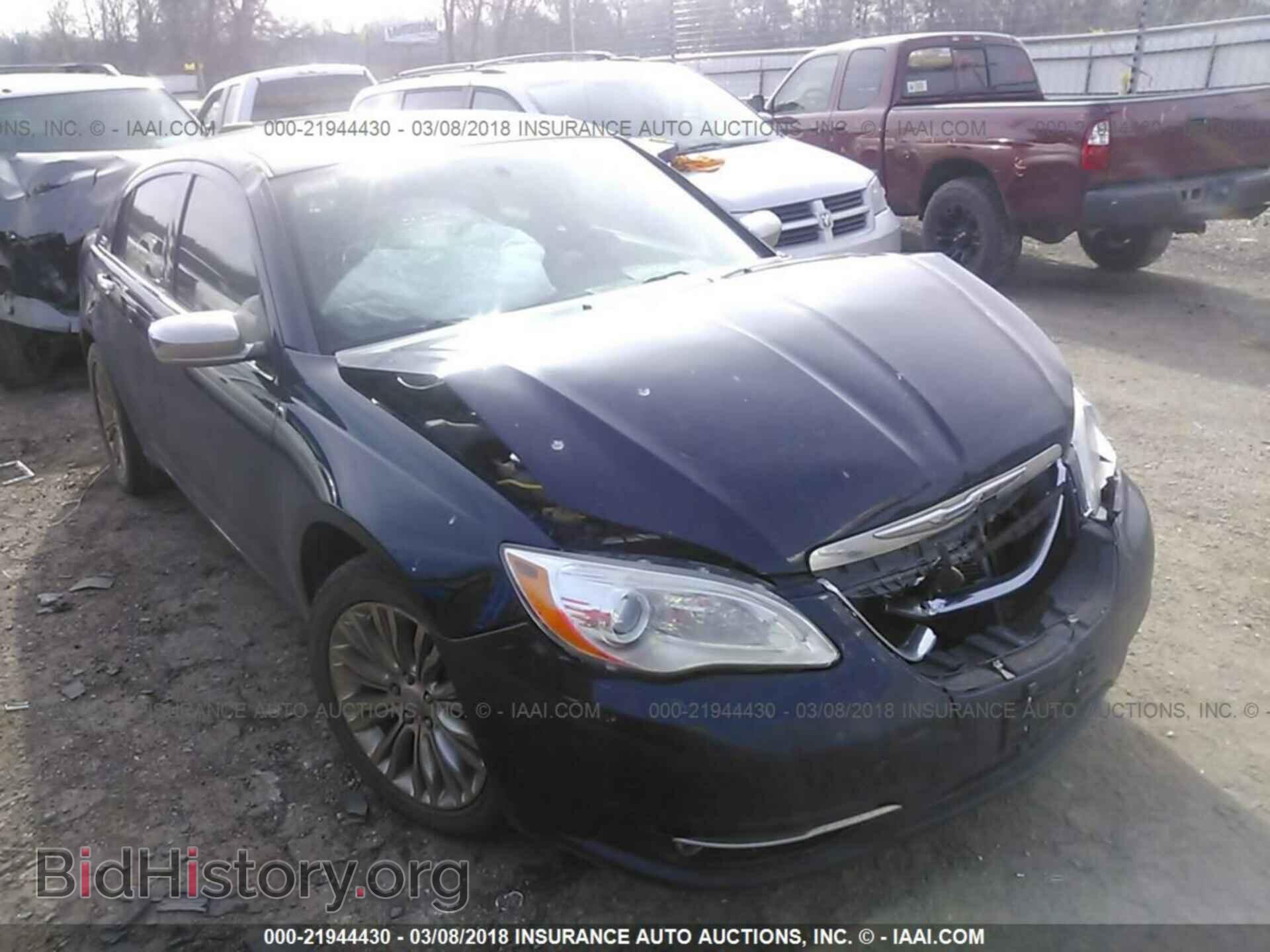 Photo 1C3CCBCG7DN574665 - Chrysler 200 2013