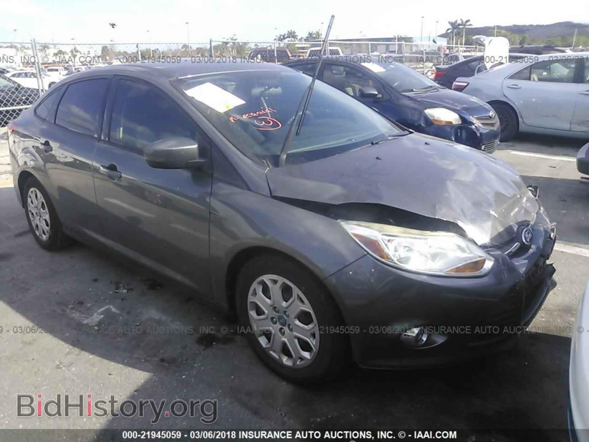 Photo 1FAHP3F29CL219976 - Ford Focus 2012