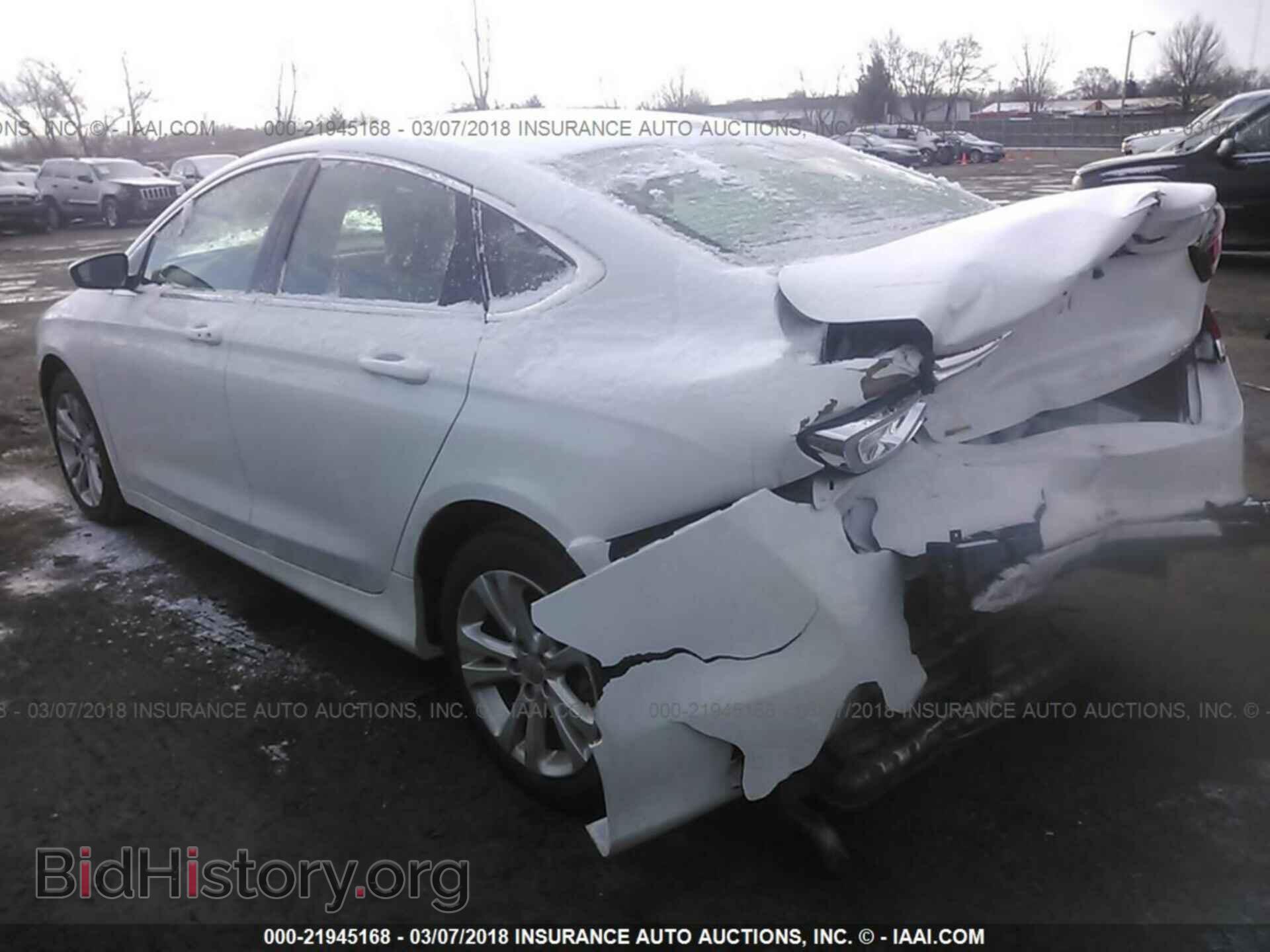2015 Chrysler 200 - VIN: 1C3CCCAB1FN718467 - Photo 3