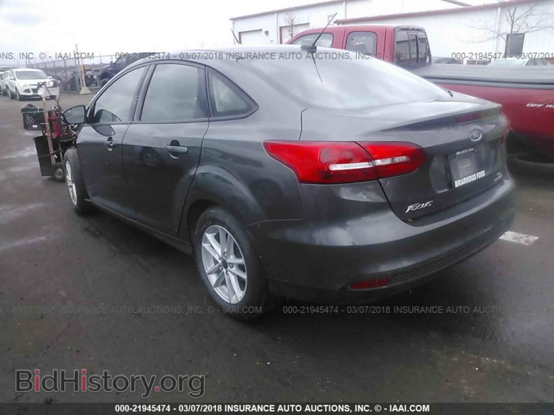 2016 Ford Focus - VIN: 1FADP3F23GL336392 - Фото 3