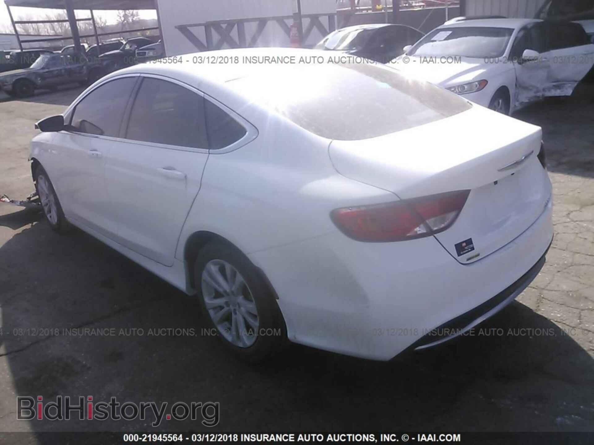 2015 Chrysler 200 - VIN: 1C3CCCAB2FN574265 - Photo 3