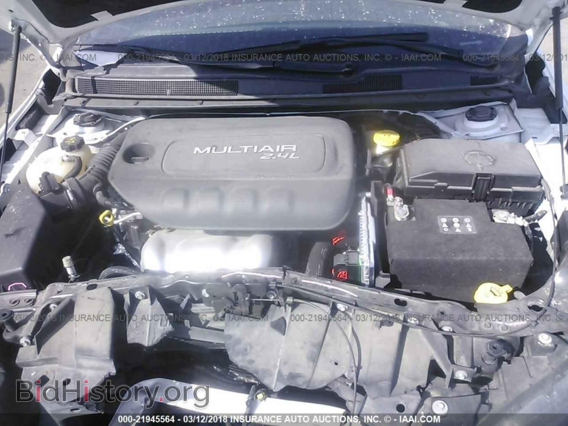 2015 Chrysler 200 - VIN: 1C3CCCAB2FN574265 - Photo 10