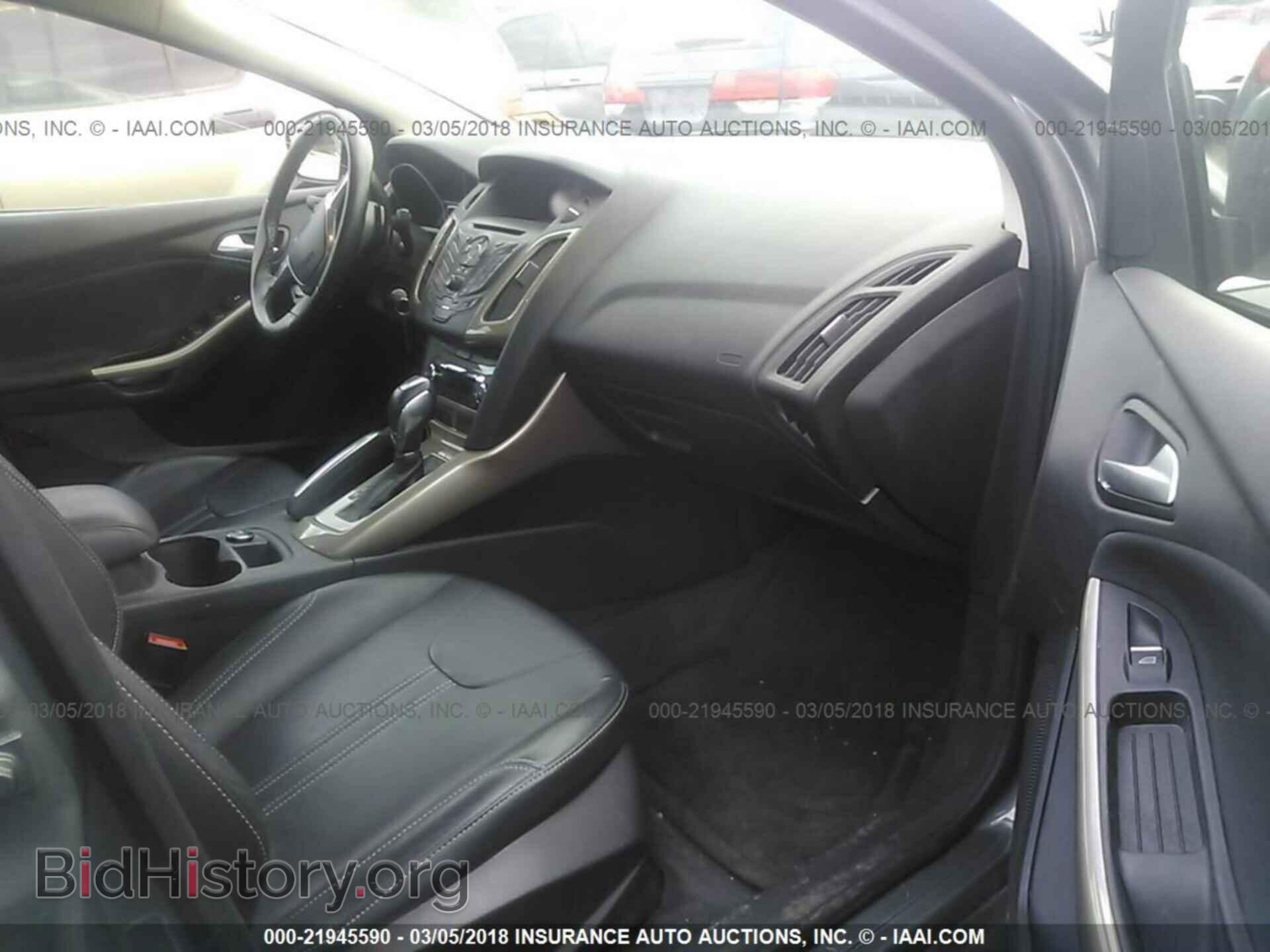 2012 Ford Focus - VIN: 1FAHP3H23CL124746 - Photo 5