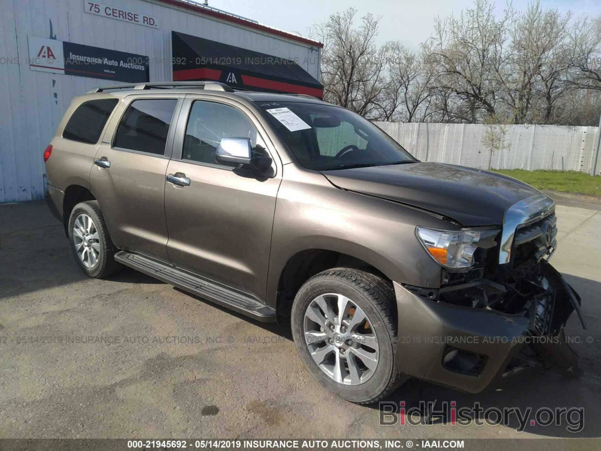 Photo 5TDJW5G19GS131174 - TOYOTA SEQUOIA 2016