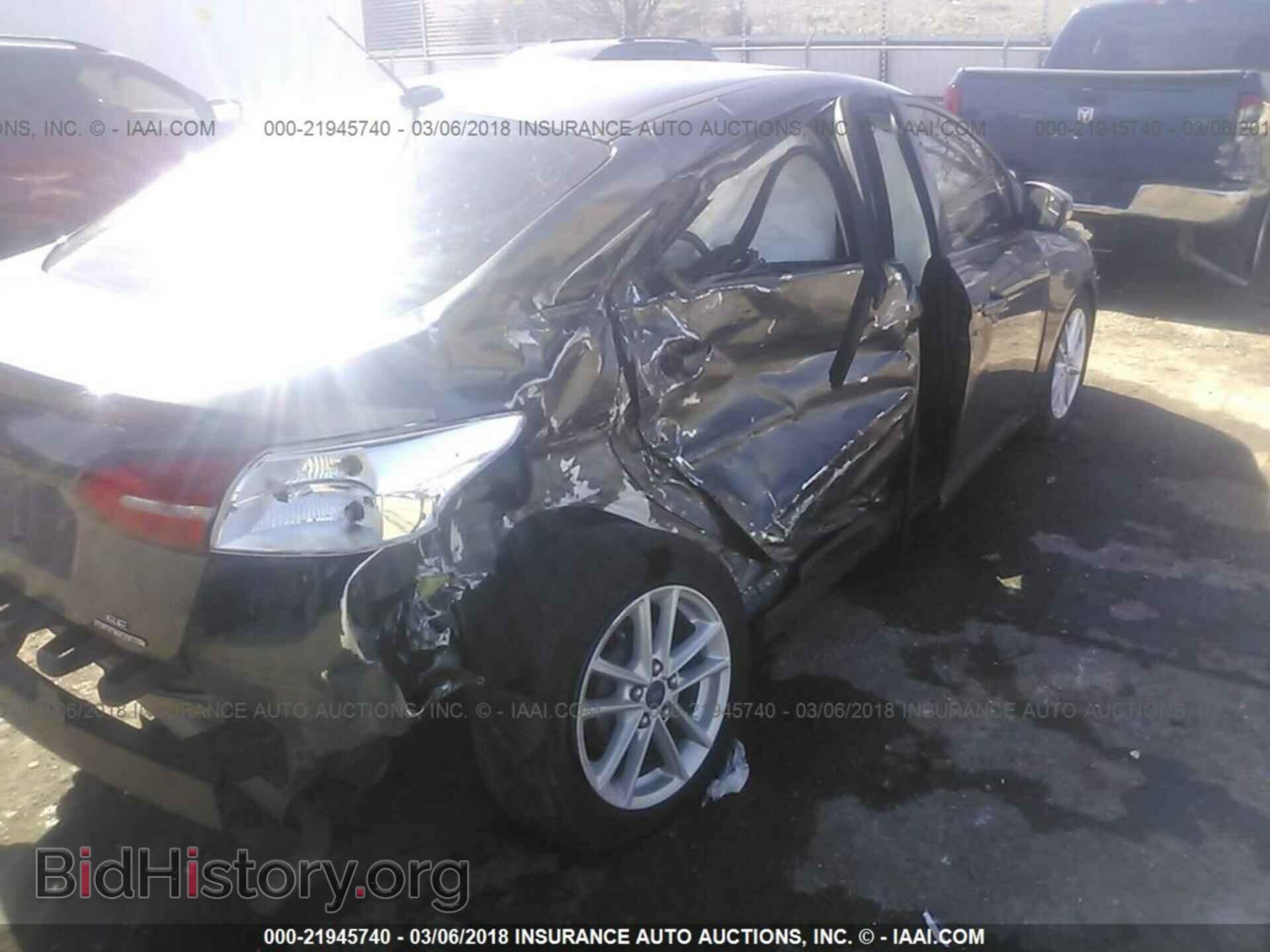 2015 Ford Focus - VIN: 1FADP3F27FL242563 - Photo 6