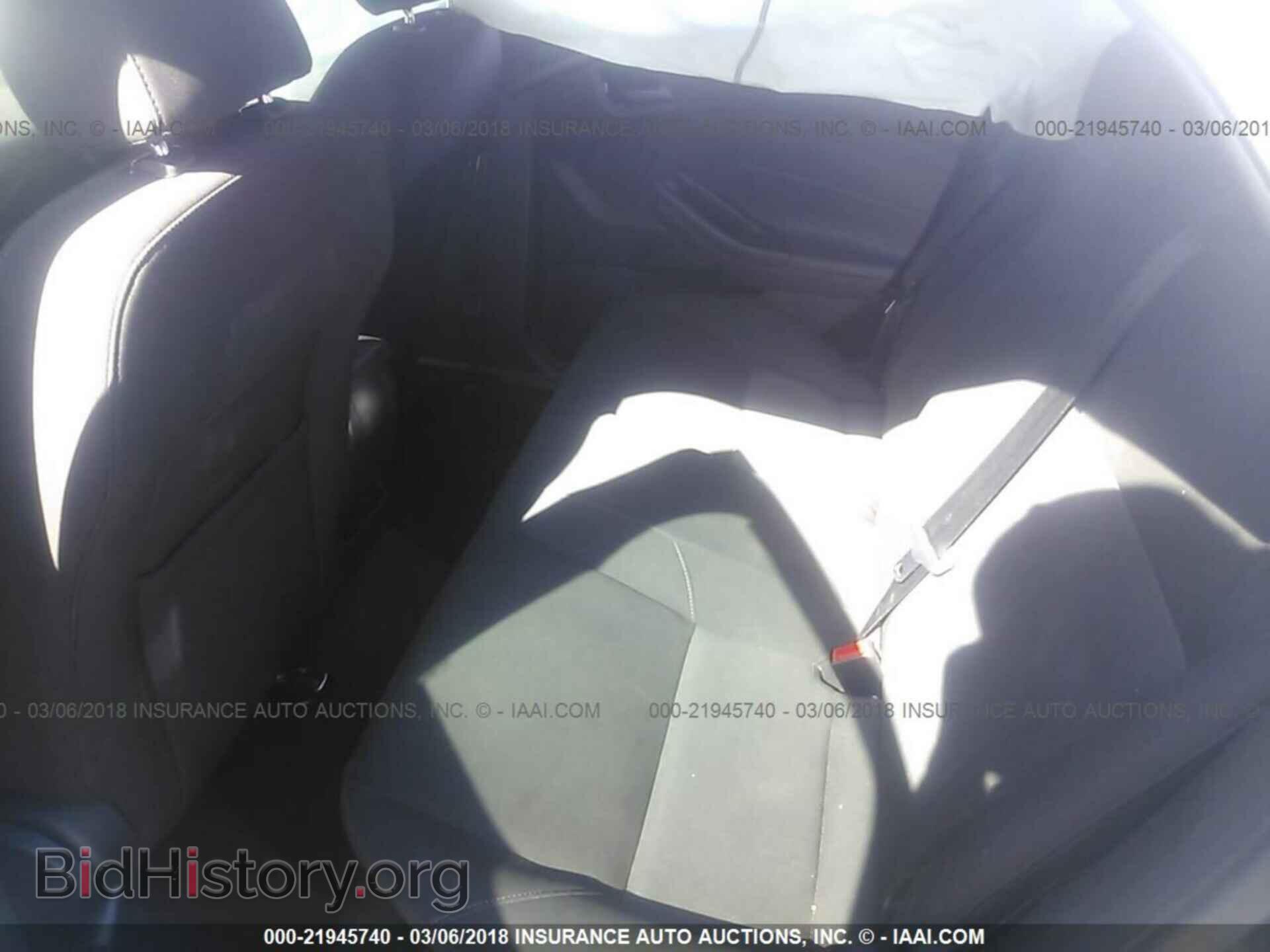 2015 Ford Focus - VIN: 1FADP3F27FL242563 - Photo 8
