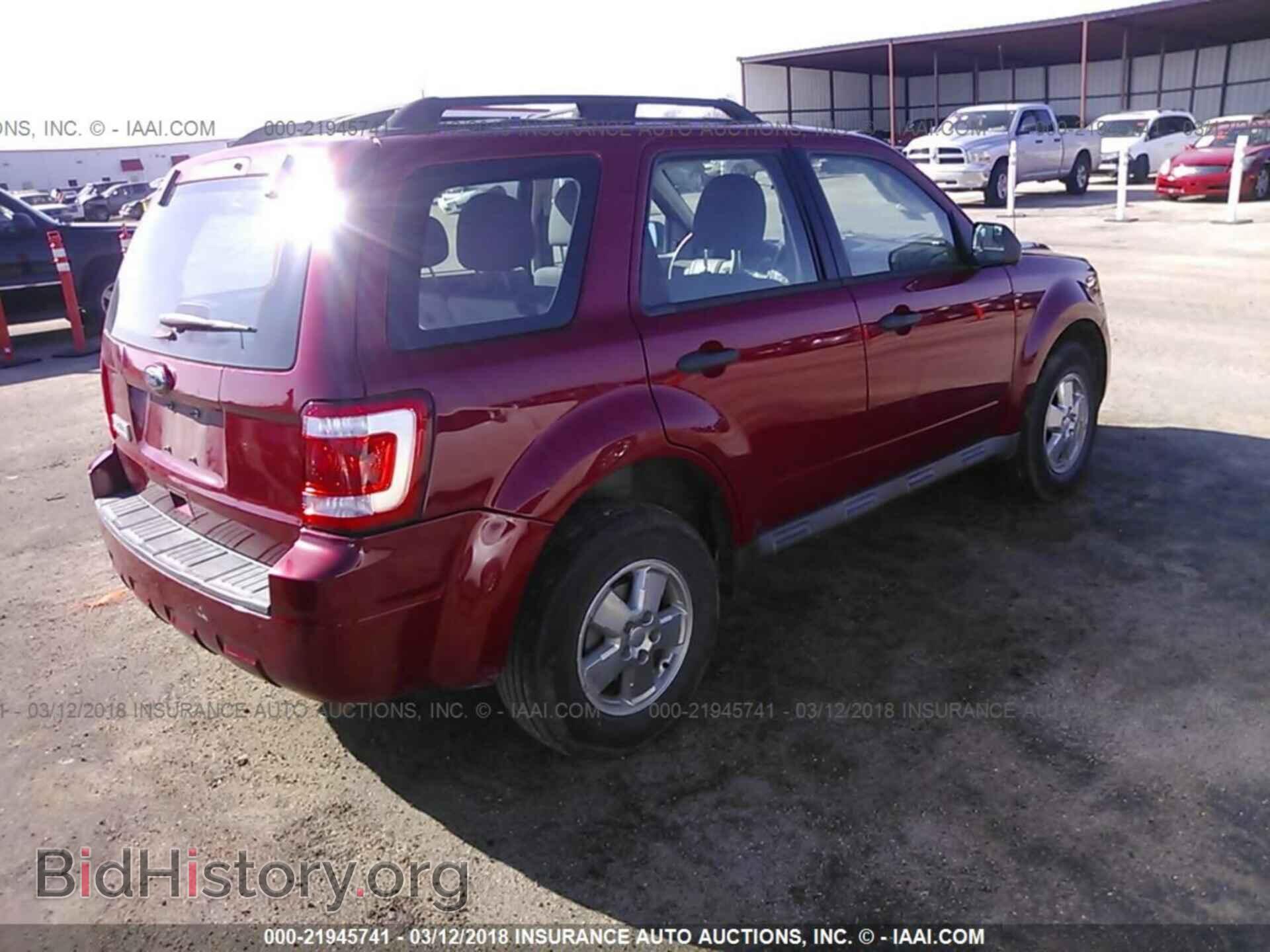 2011 Ford Escape - VIN: 1FMCU0C71BKB97600 - Photo 4