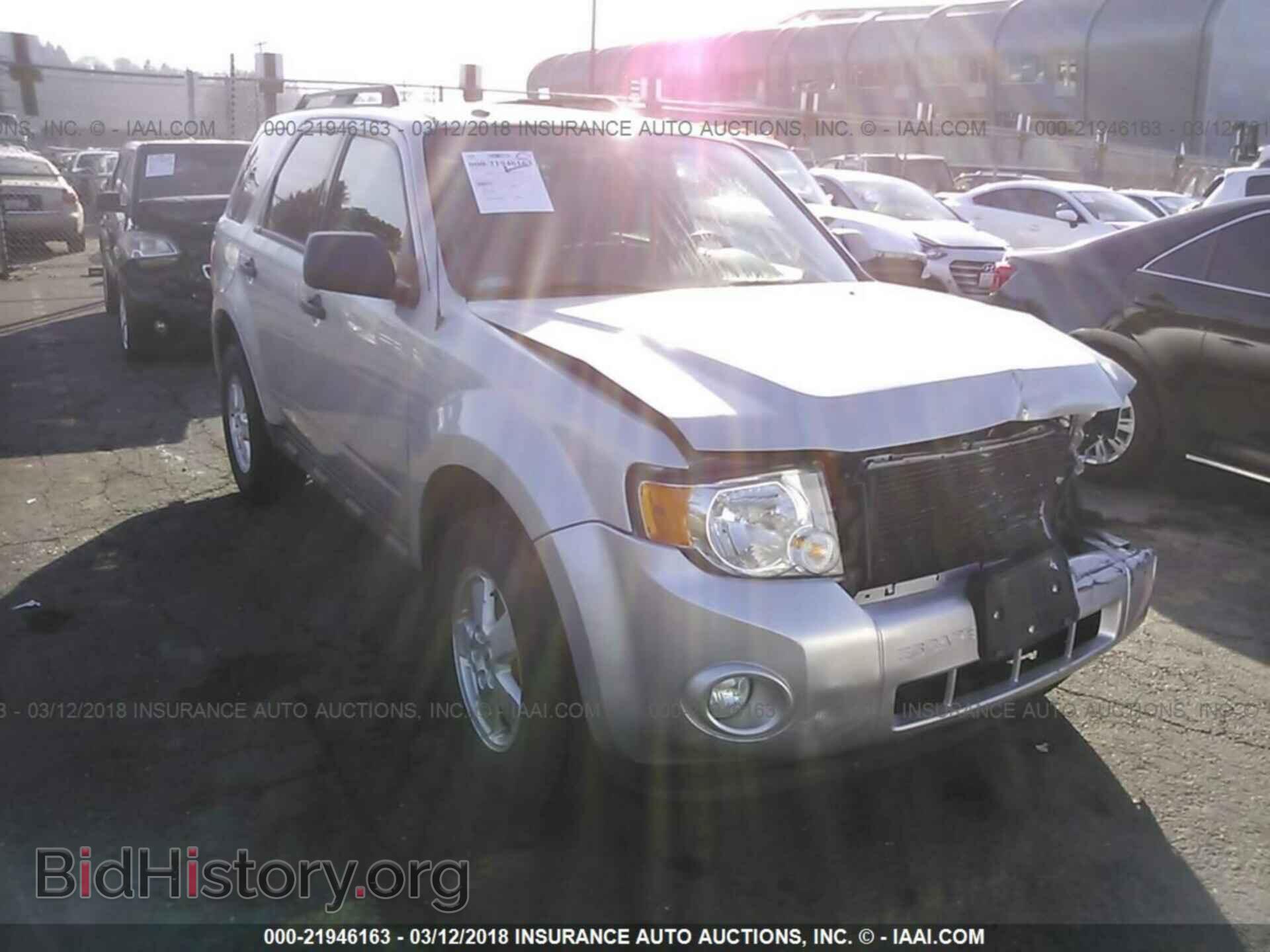 Фотография 1FMCU9DG3BKB25882 - Ford Escape 2011