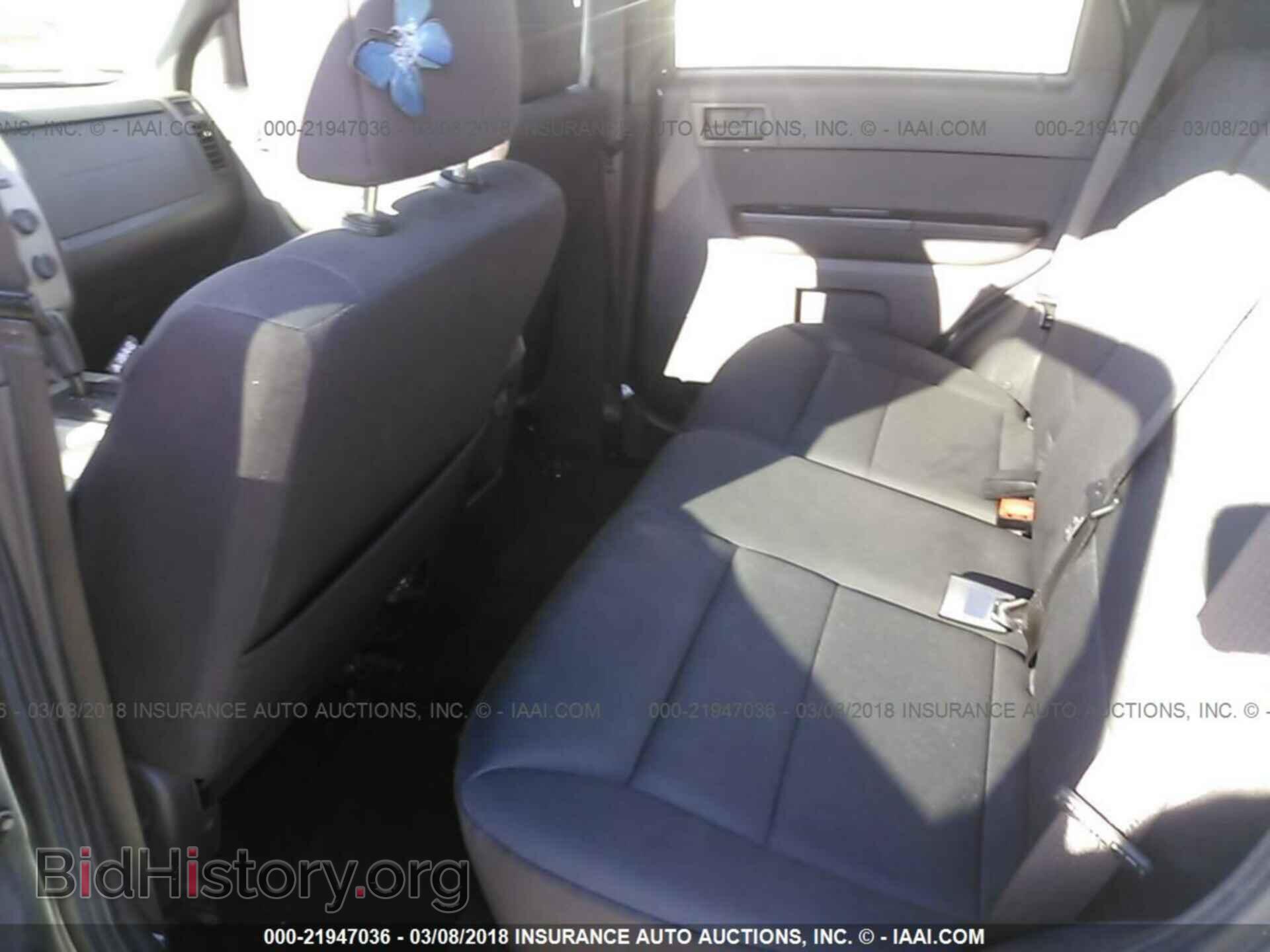 2011 Ford Escape - VIN: 1FMCU0D76BKC63475 - Photo 8