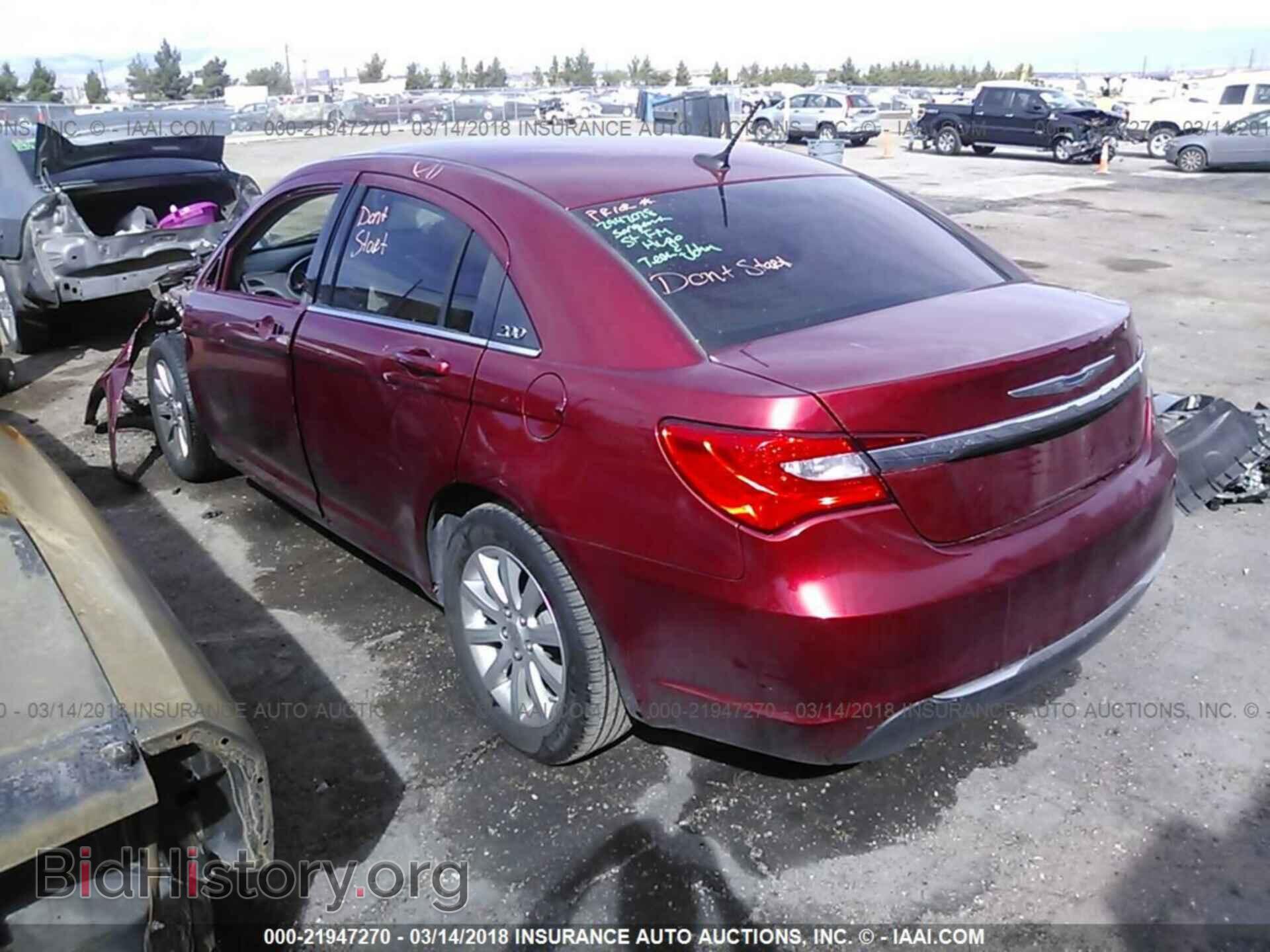 2014 Chrysler 200 - VIN: 1C3CCBBB8EN102076 - Фото 3