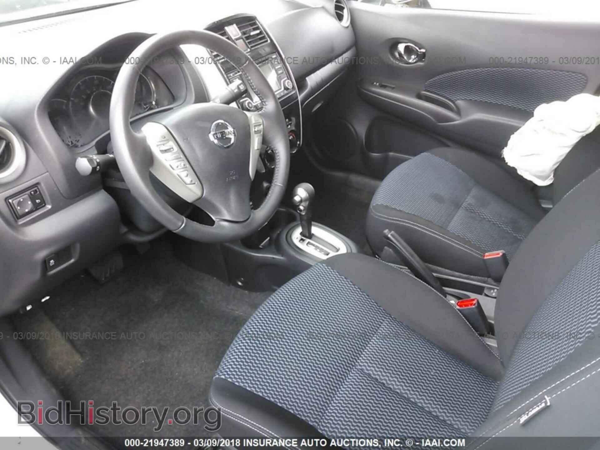 2017 Nissan Versa note - VIN: 3N1CE2CP3HL354986 - Photo 5