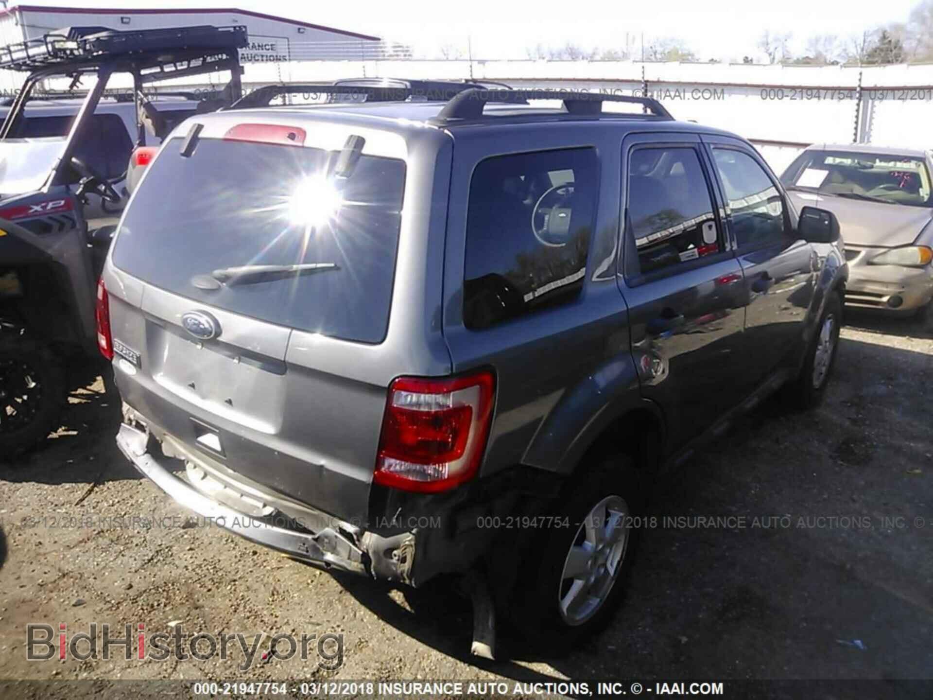 2012 Ford Escape - VIN: 1FMCU0D70CKB19762 - Photo 4