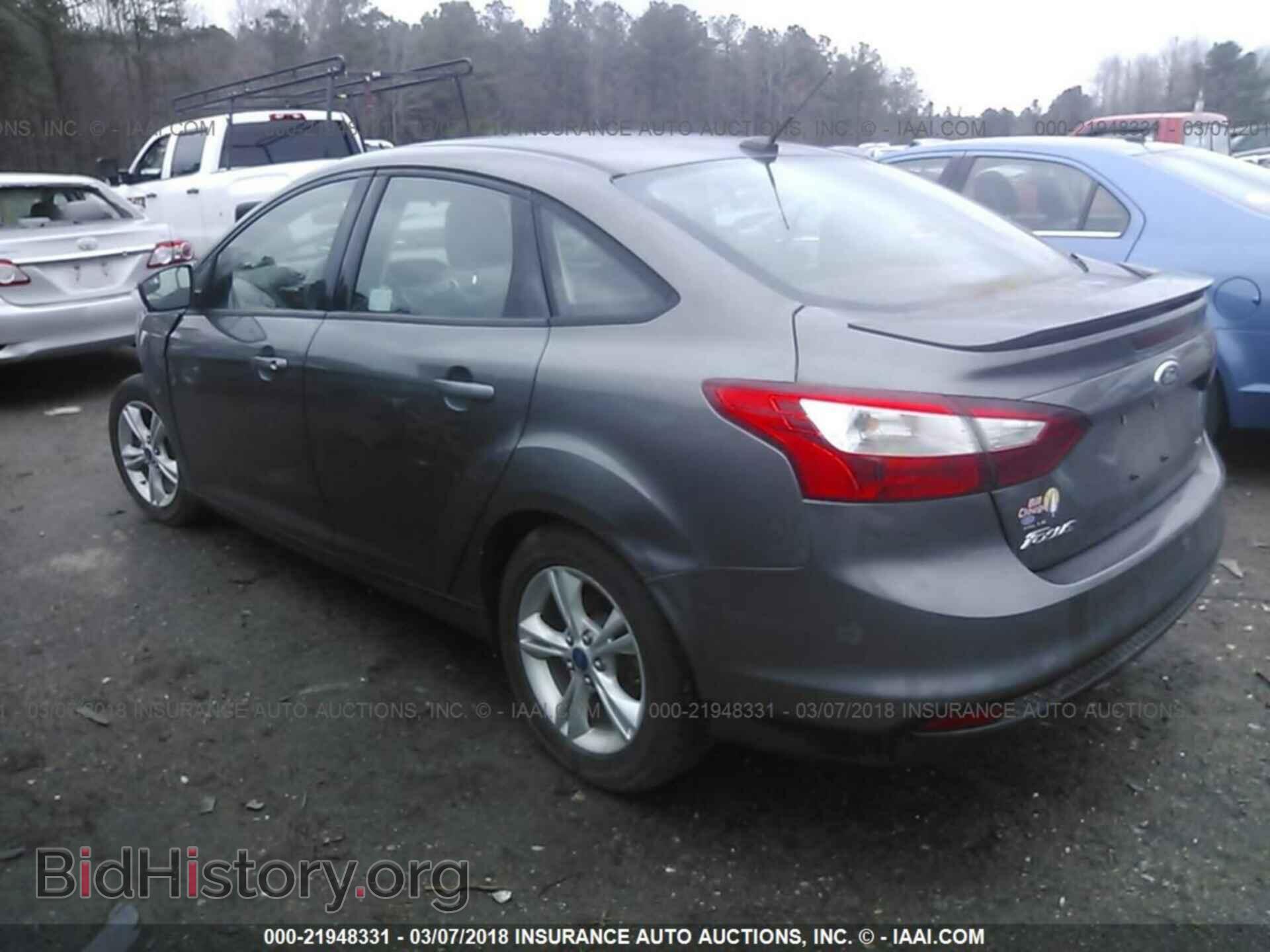 2012 Ford Focus - VIN: 1FAHP3F2XCL246877 - Photo 3