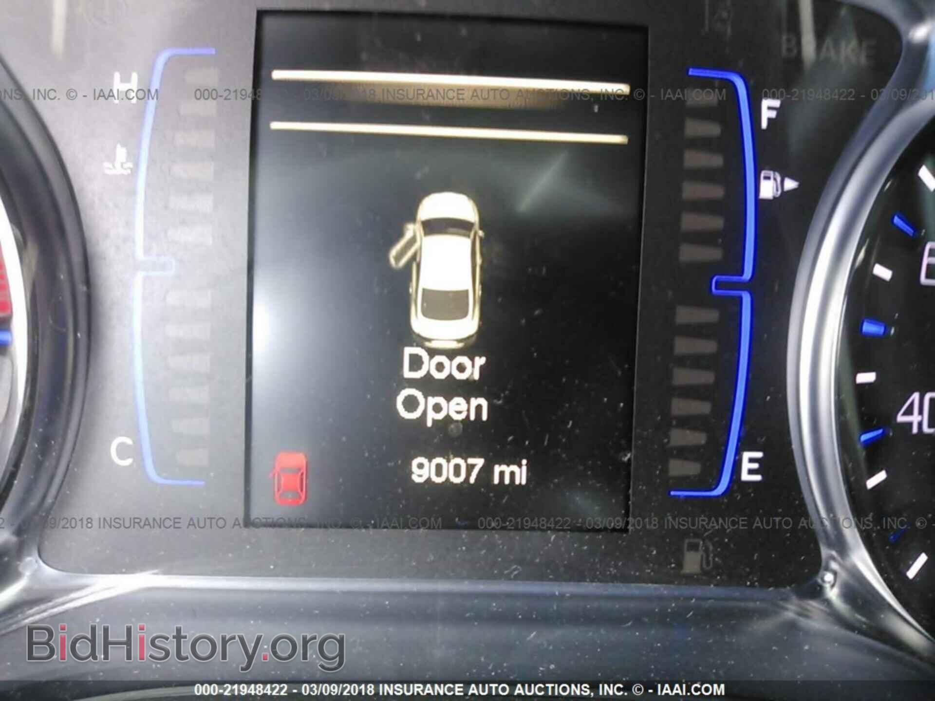 2016 Chrysler 200 - VIN: 1C3CCCBB2GN188025 - Photo 7