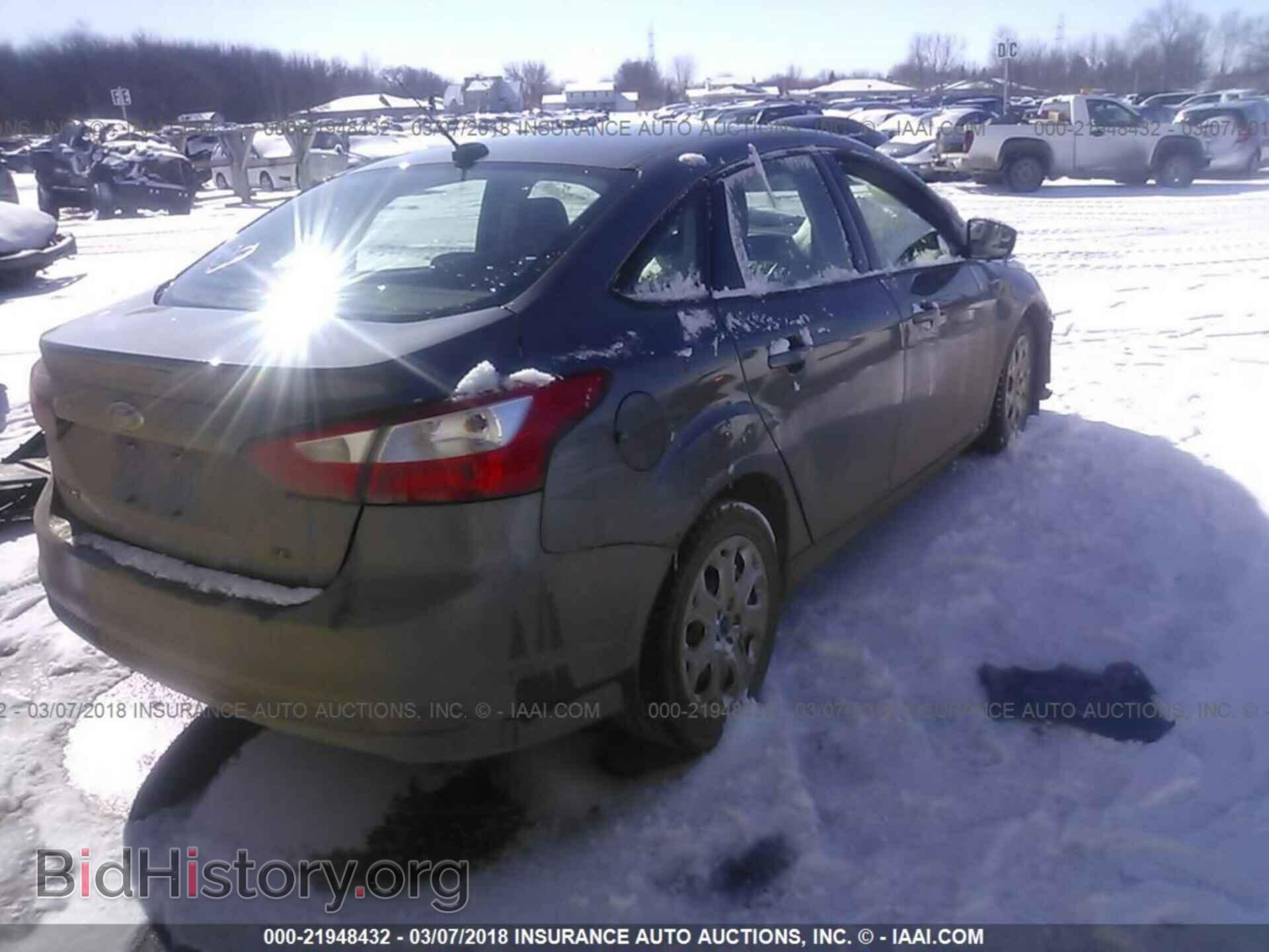 2012 Ford Focus - VIN: 1FAHP3F22CL207605 - Фото 4