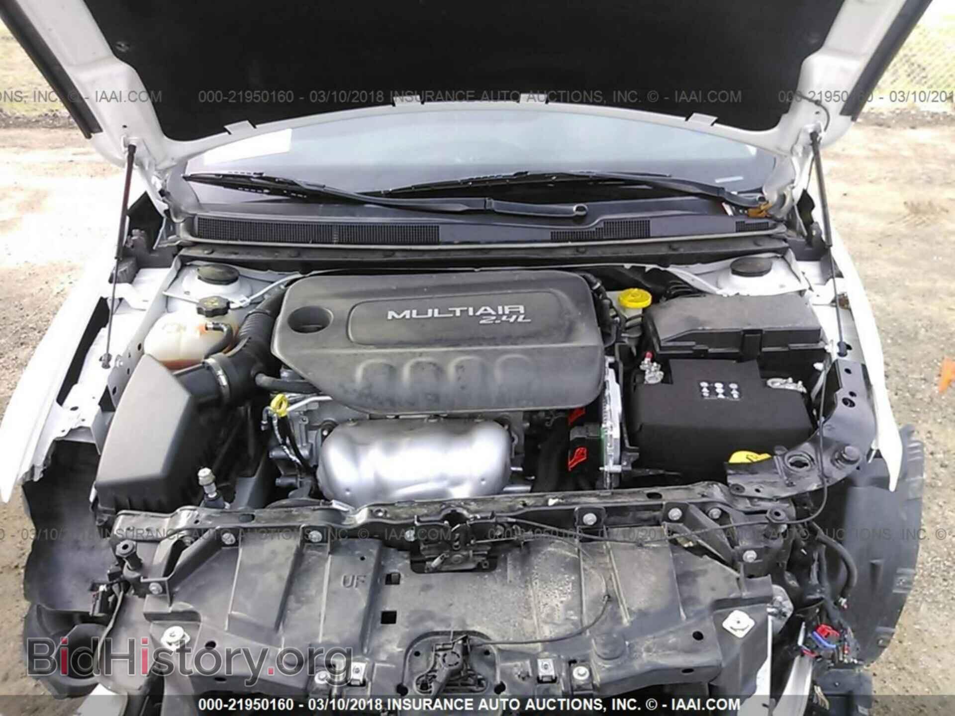2015 Chrysler 200 - VIN: 1C3CCCAB7FN691565 - Photo 10