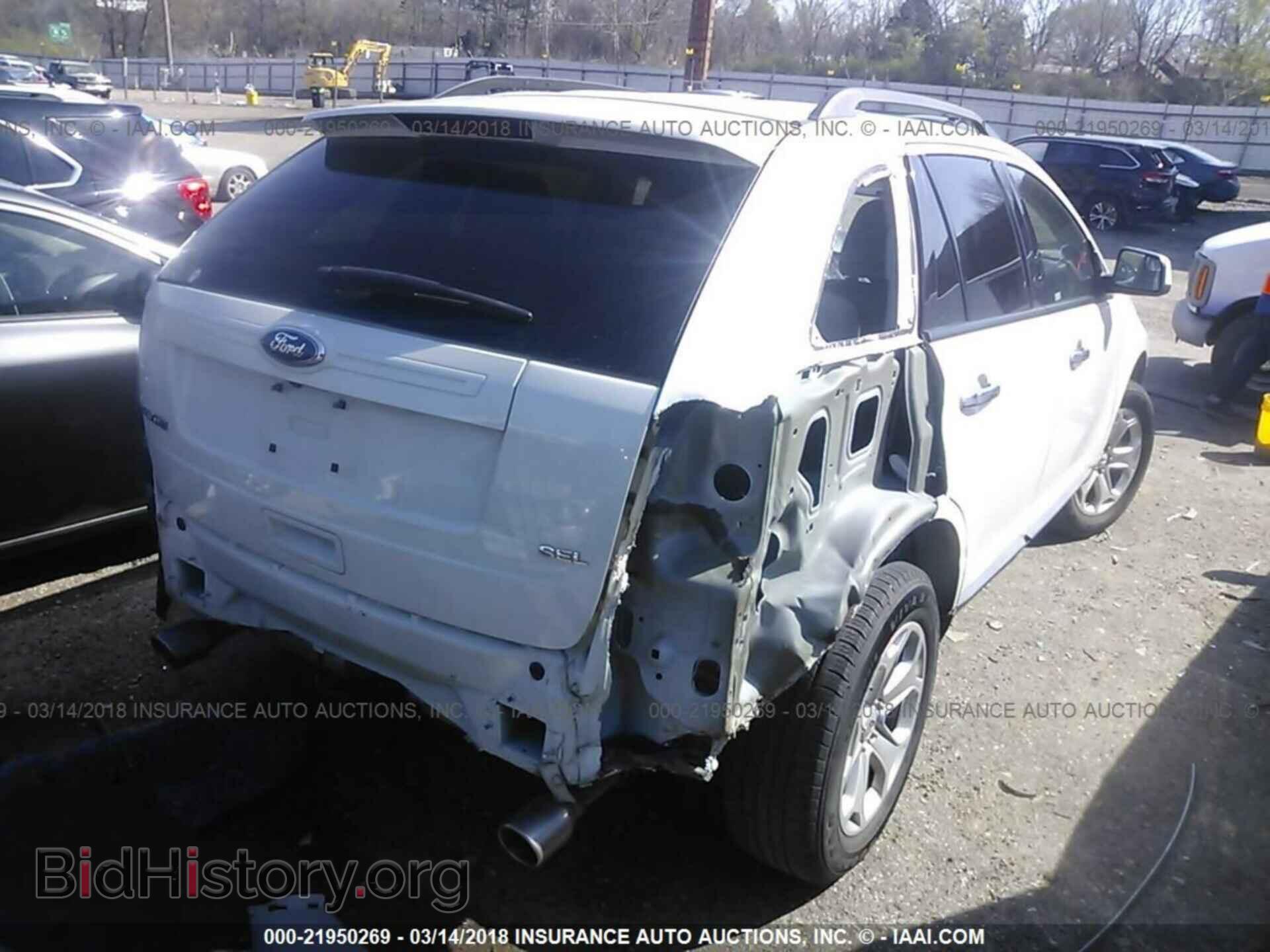 2011 Ford Edge - VIN: 2FMDK3JC8BBA67741 - Photo 4