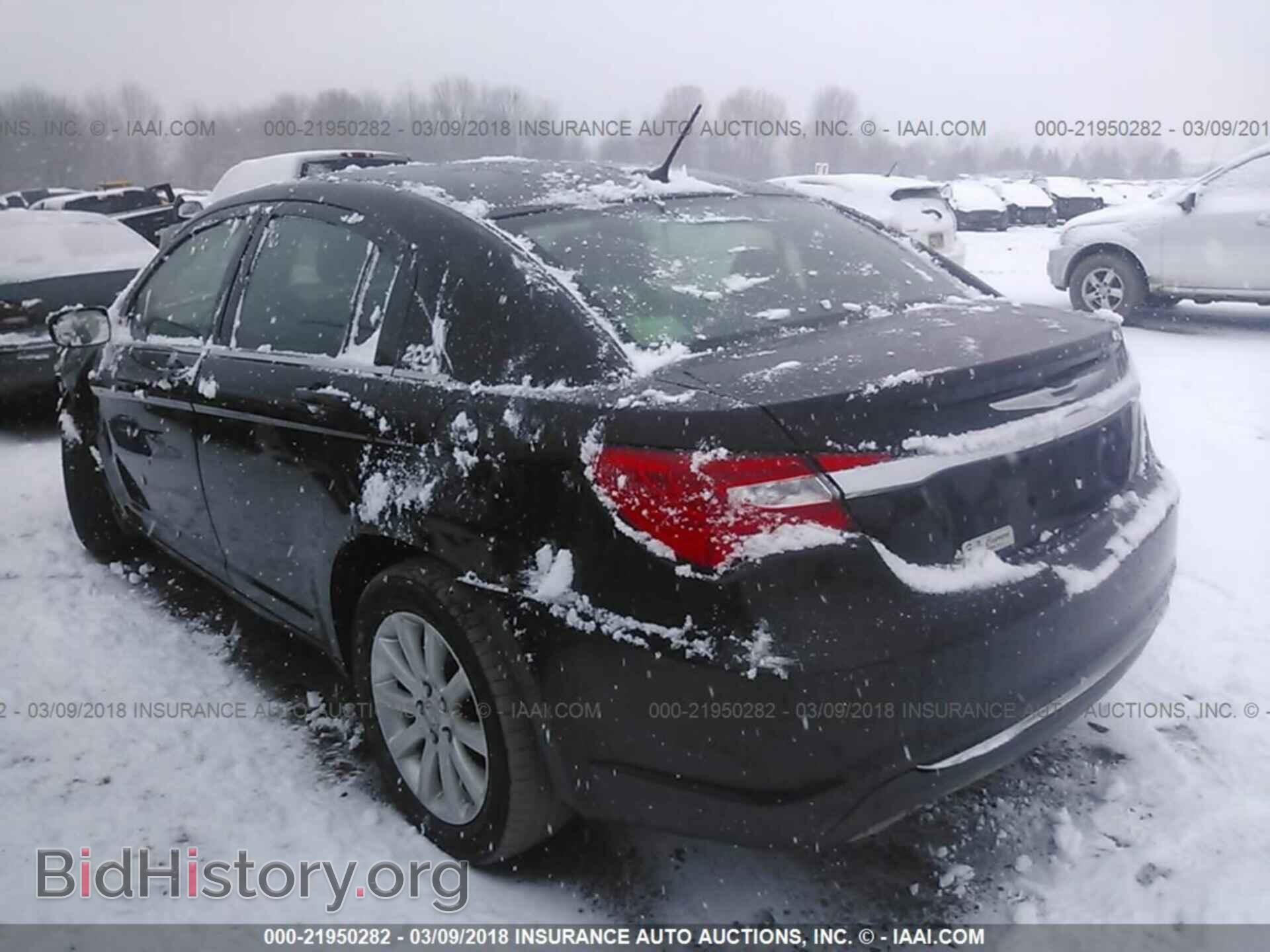 2013 Chrysler 200 - VIN: 1C3CCBBB1DN538685 - Фото 3