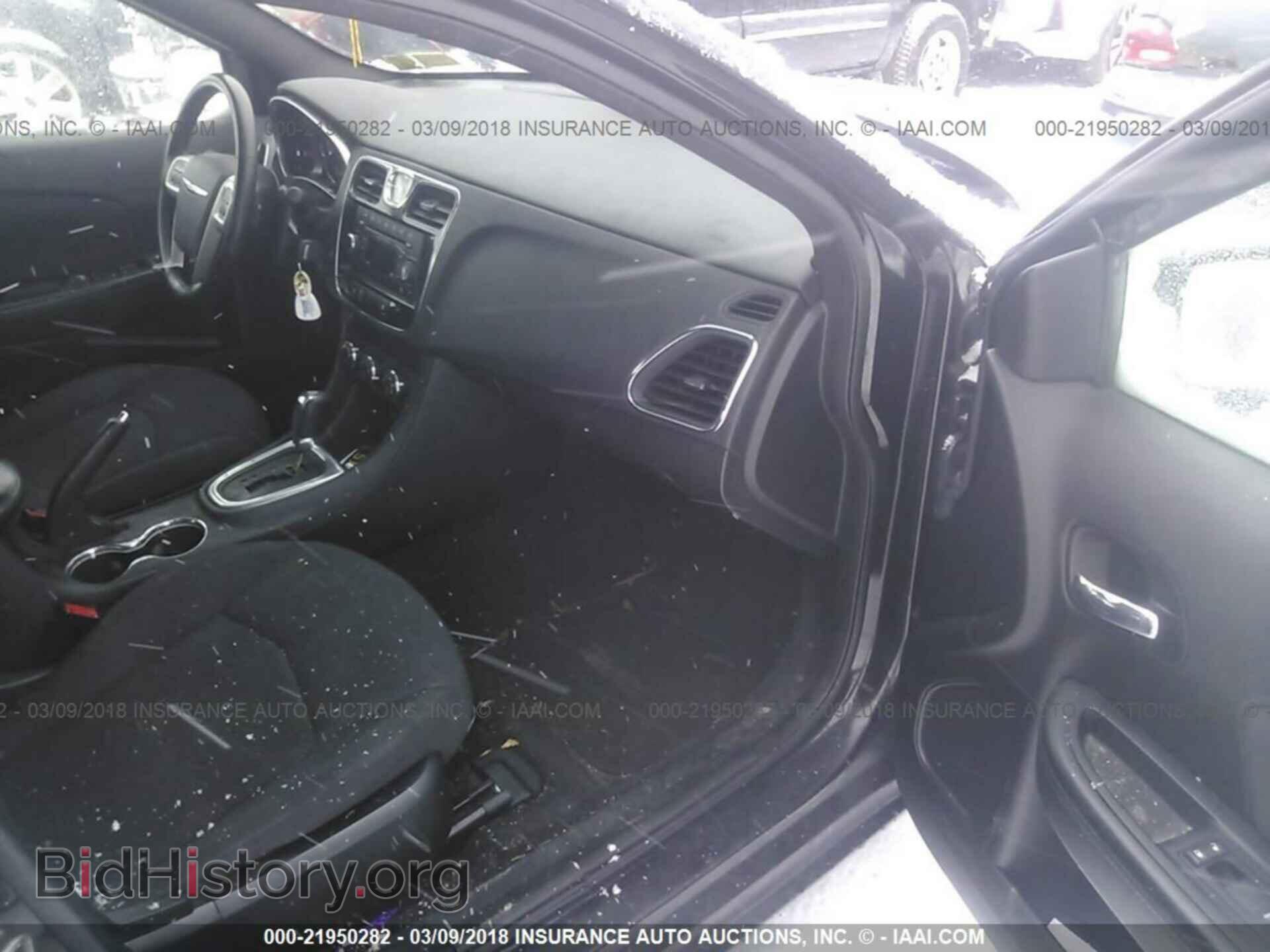 2013 Chrysler 200 - VIN: 1C3CCBBB1DN538685 - Фото 5