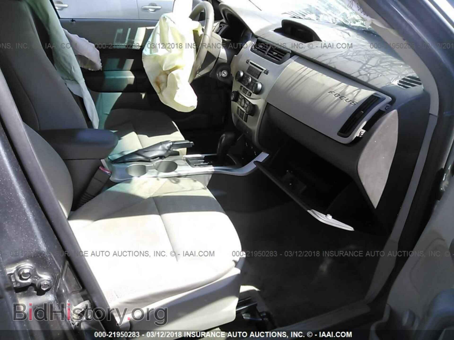 2011 Ford Focus - VIN: 1FAHP3EN9BW174272 - Фото 5
