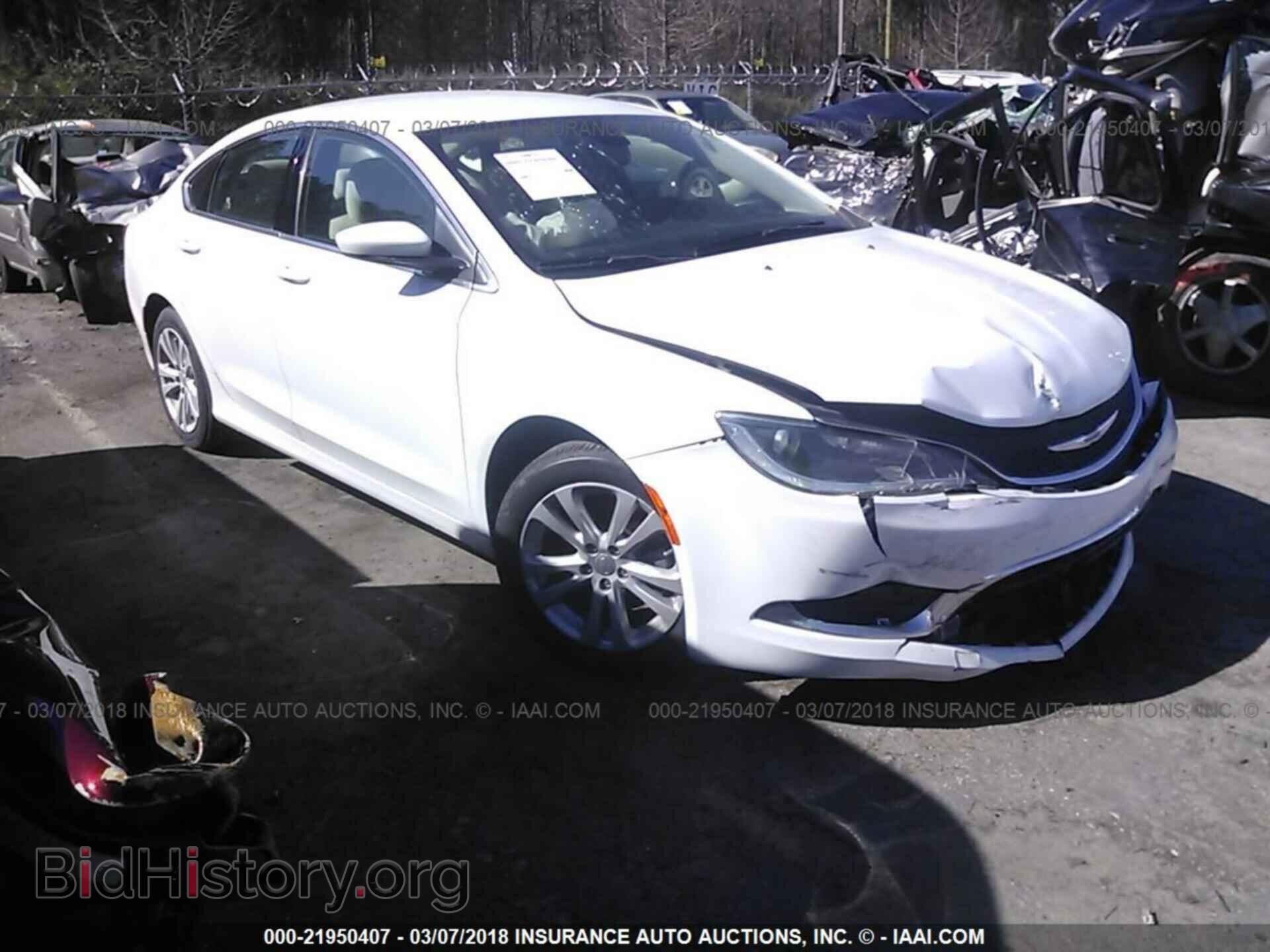 Photo 1C3CCCAB5FN532480 - Chrysler 200 2015