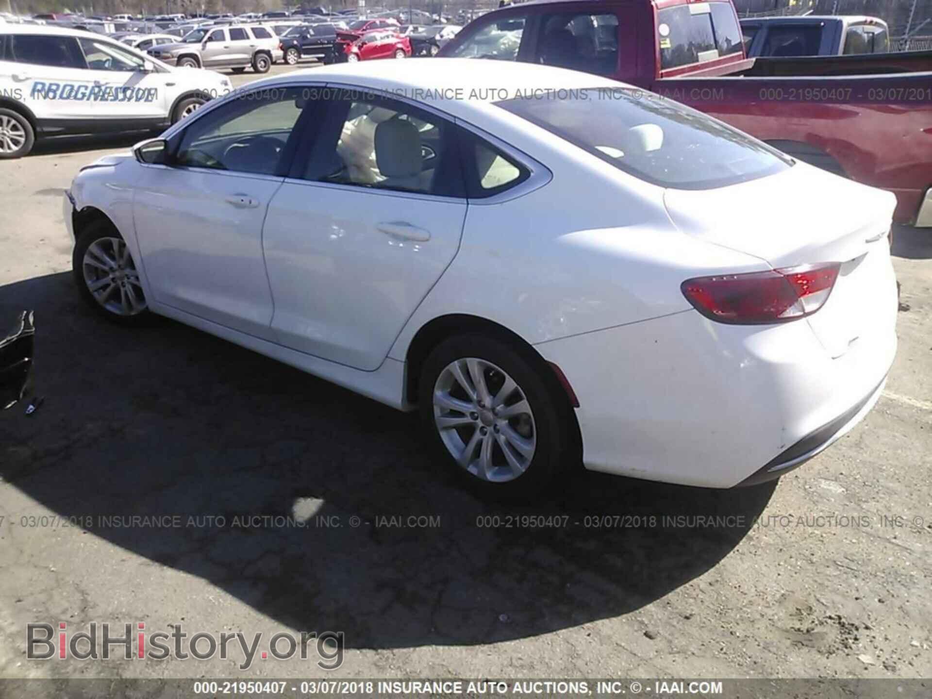 2015 Chrysler 200 - VIN: 1C3CCCAB5FN532480 - Photo 3