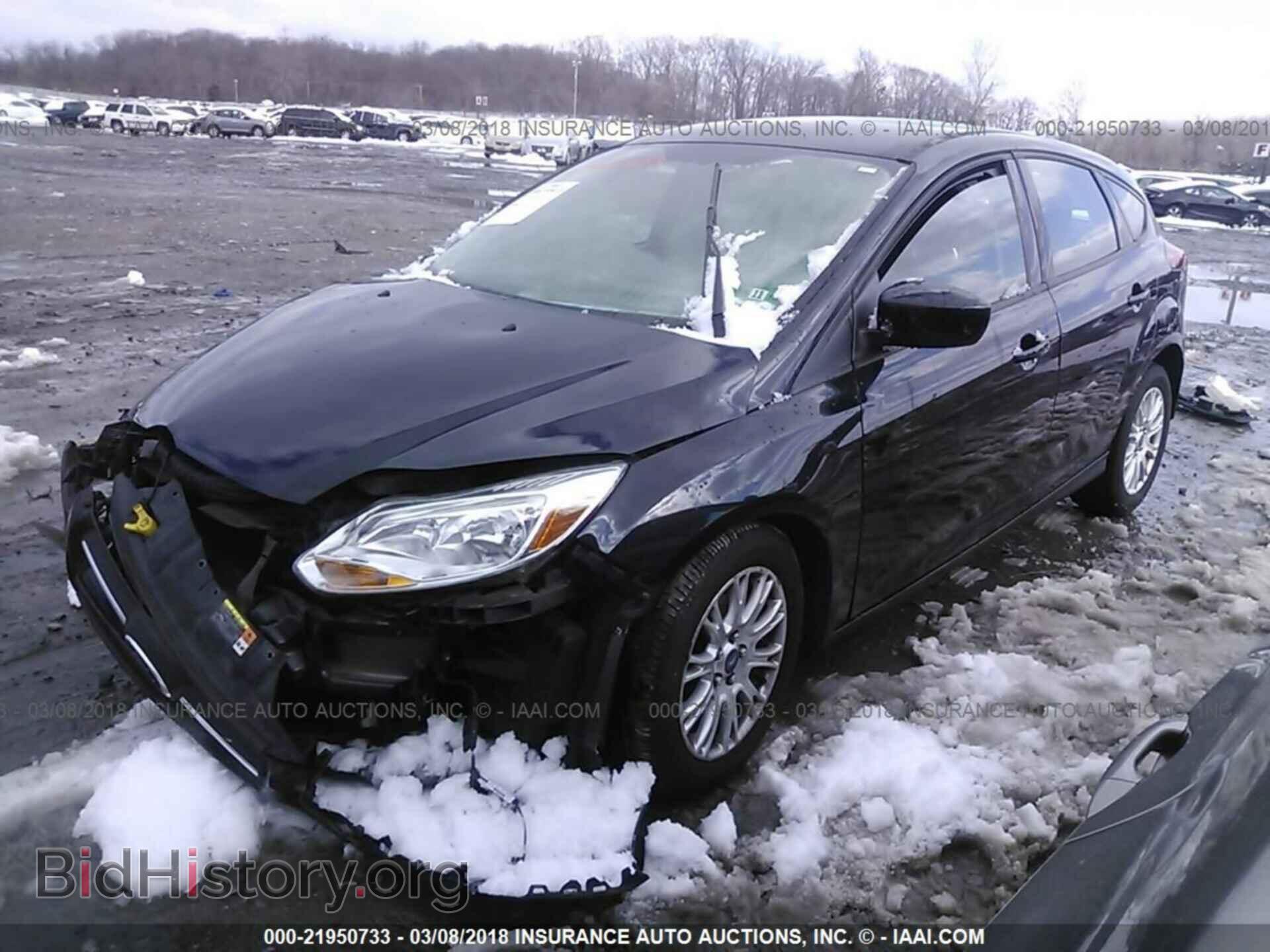 2012 Ford Focus - VIN: 1FAHP3K25CL162746 - Photo 2
