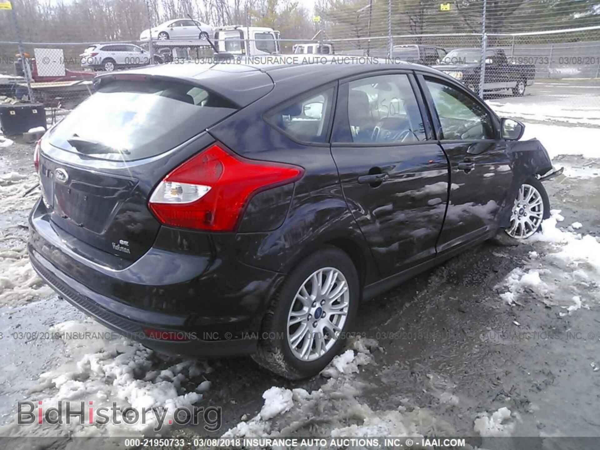 2012 Ford Focus - VIN: 1FAHP3K25CL162746 - Photo 4