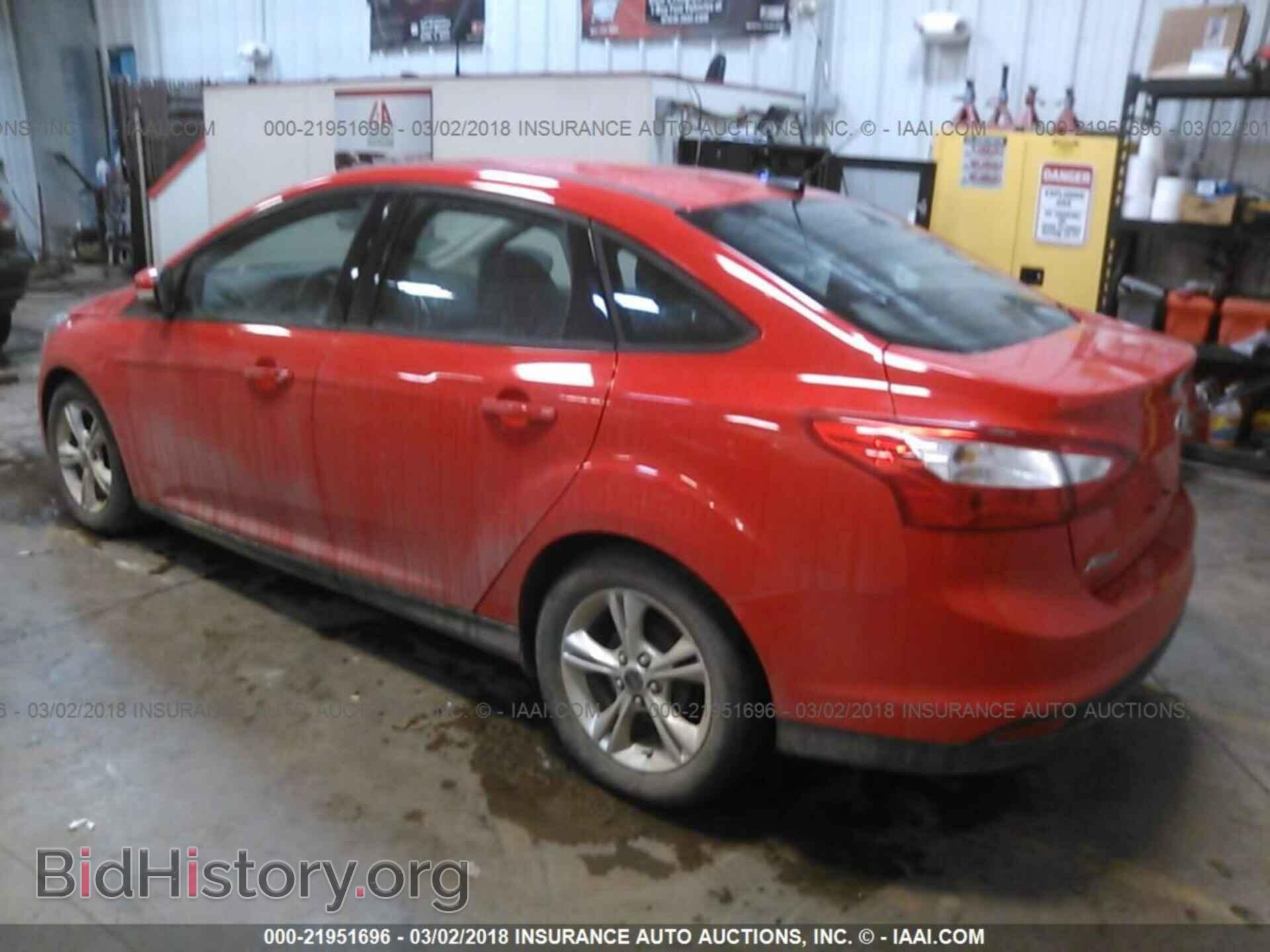 2014 Ford Focus - VIN: 1FADP3F23EL227461 - Photo 3
