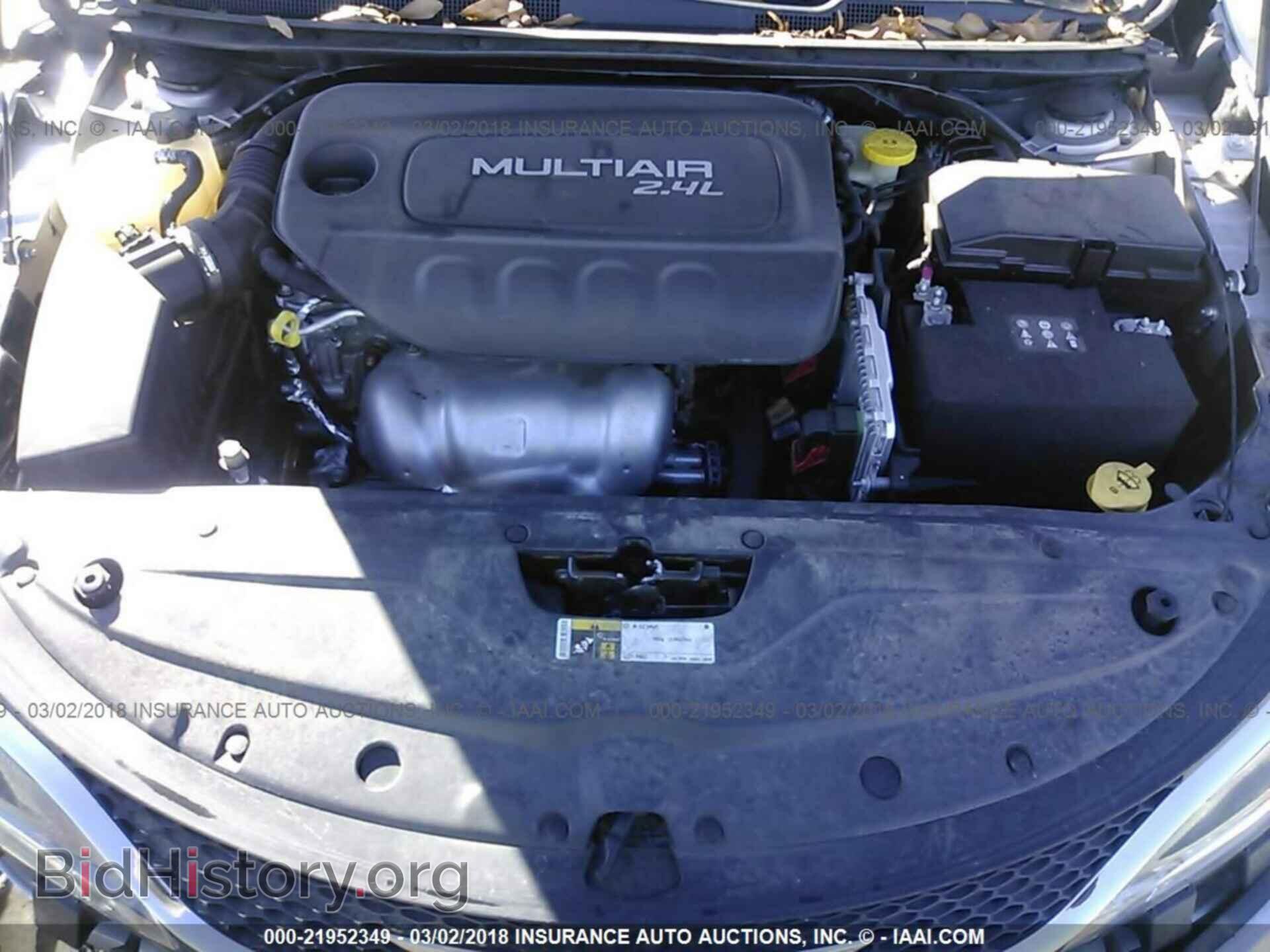 2015 Chrysler 200 - VIN: 1C3CCCAB5FN701865 - Фото 10