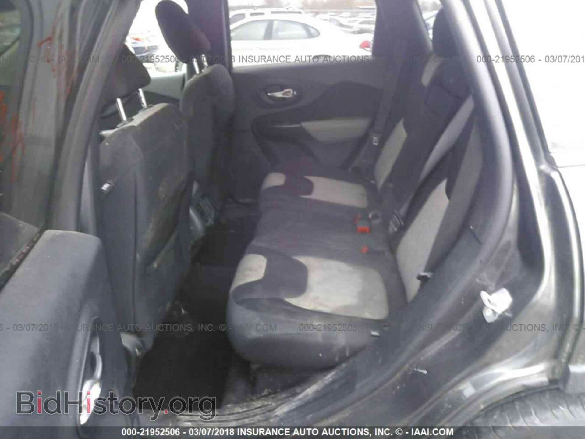 2014 Jeep Cherokee - VIN: 1C4PJMCB0EW146001 - Photo 8