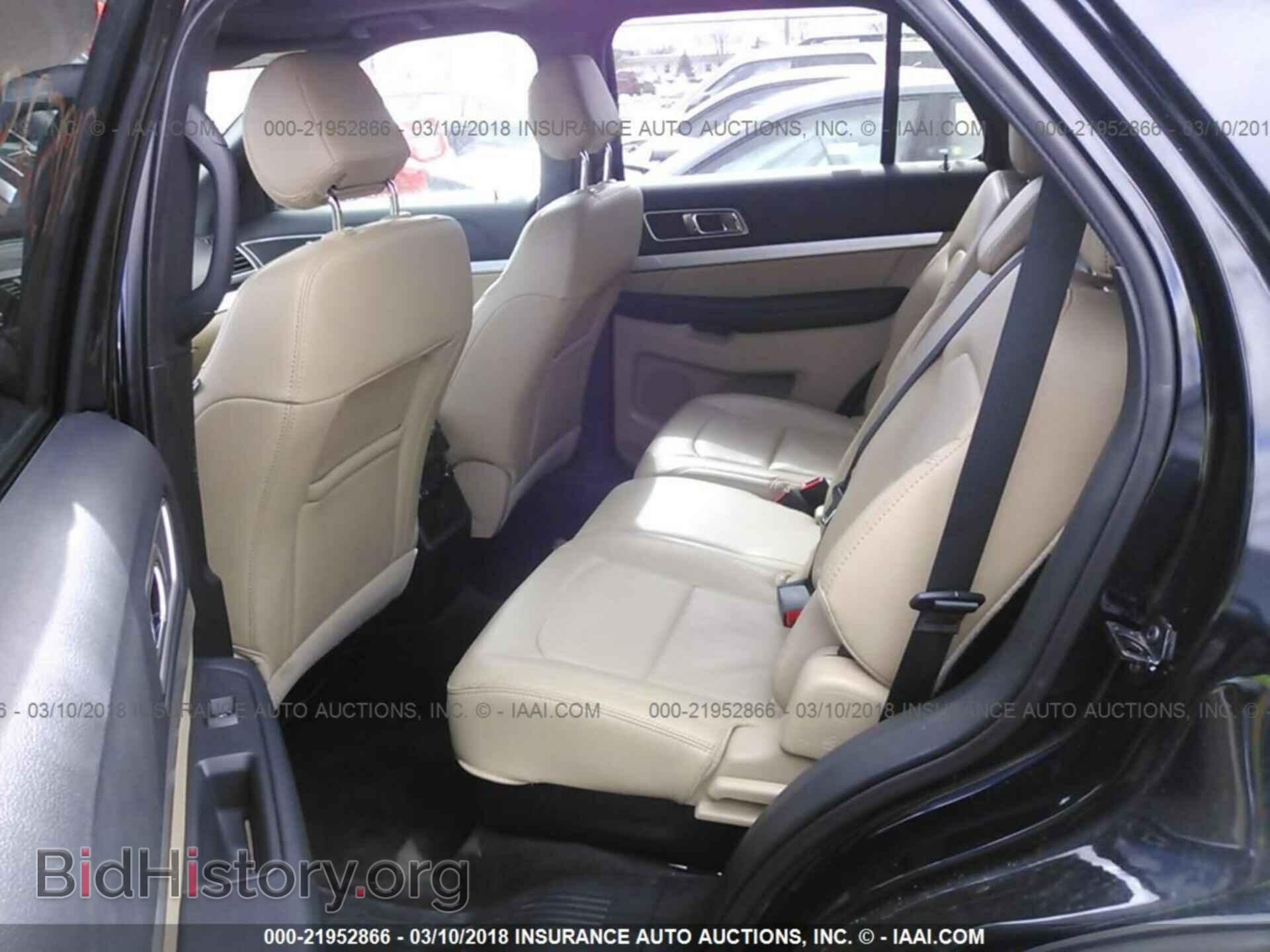 2017 Ford Explorer - VIN: 1FM5K8D86HGD18220 - Photo 8