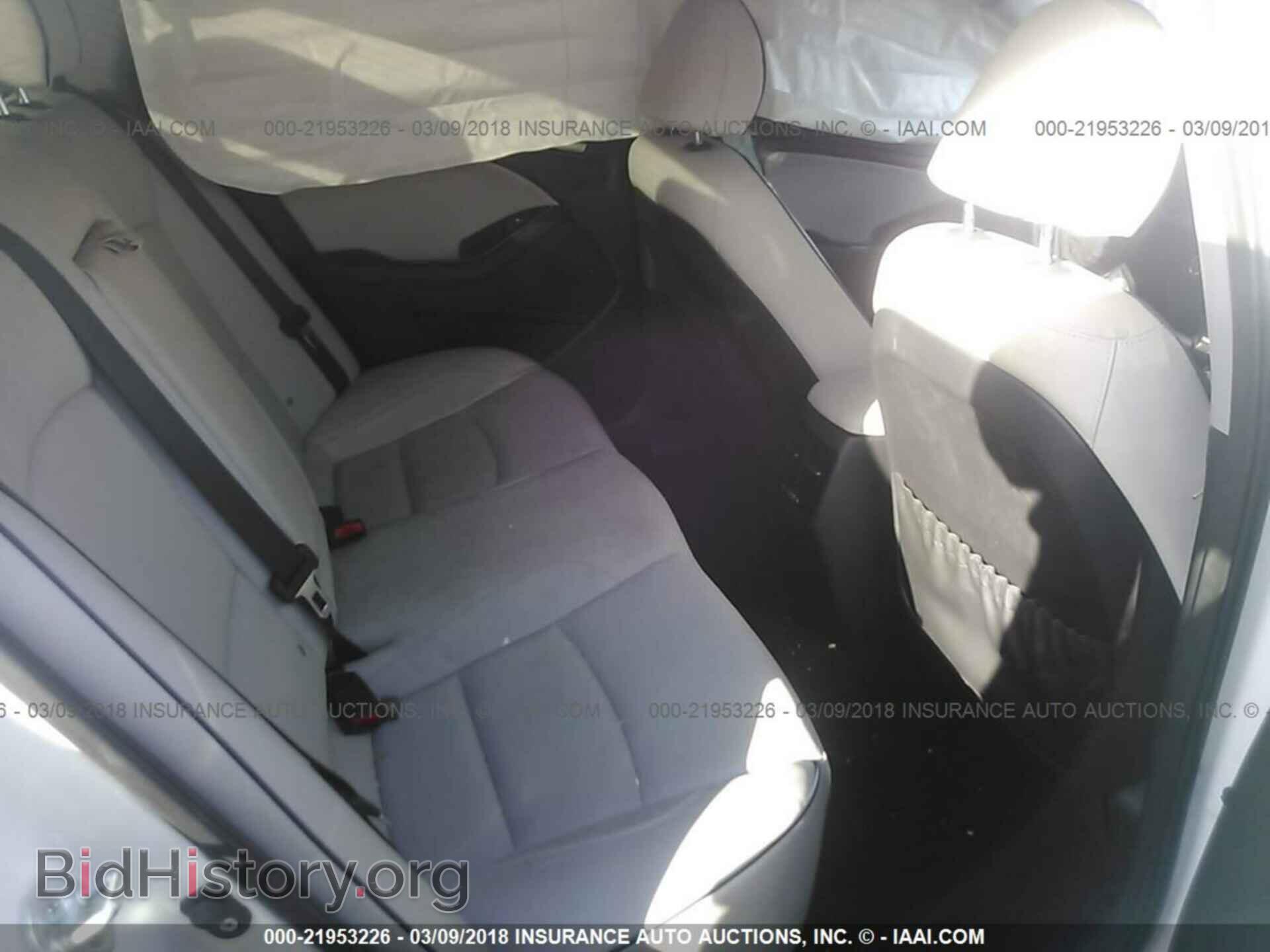 2016 Kia Optima - VIN: KNAGN4ADXG5094939 - Photo 8