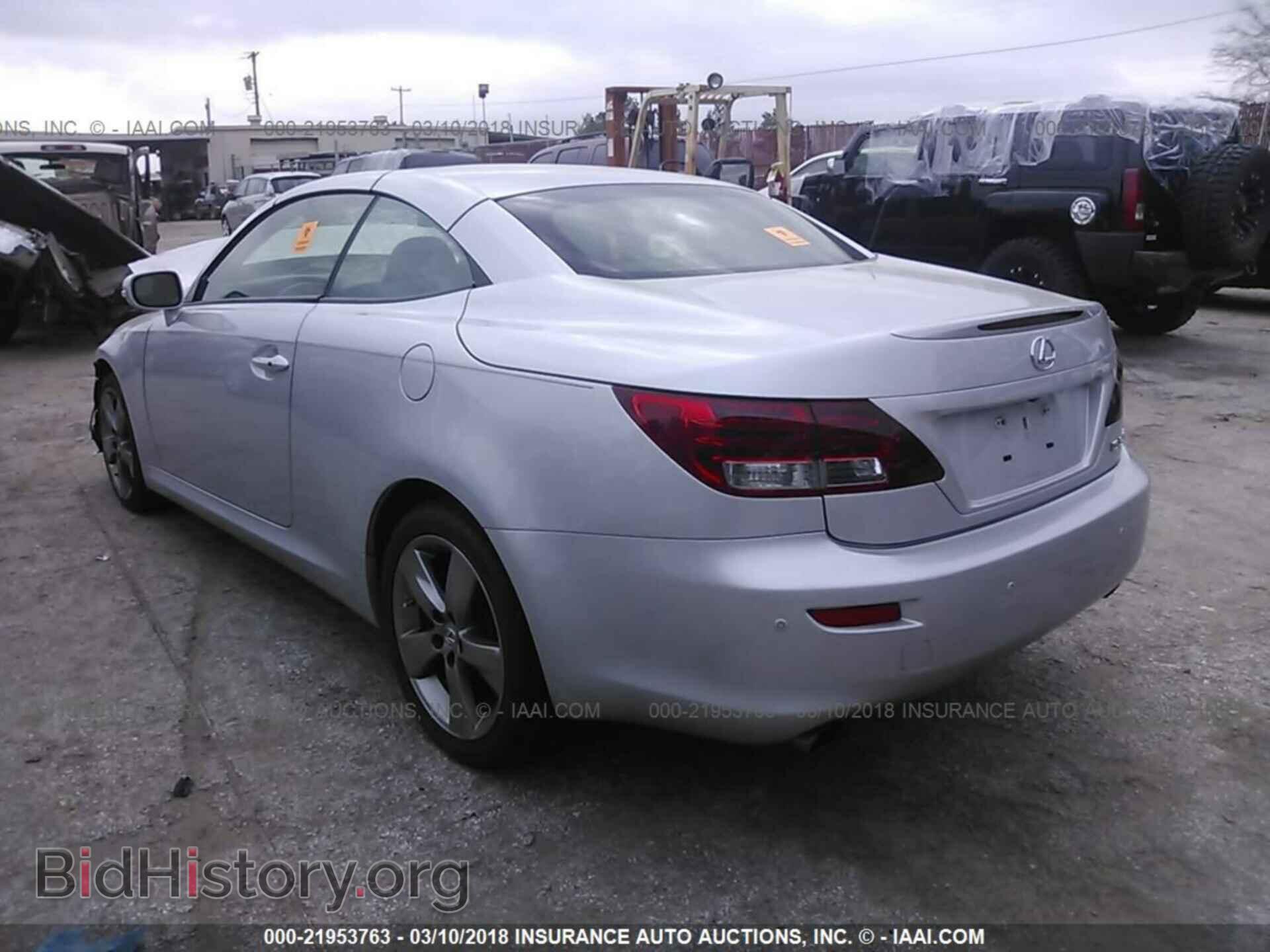 2011 Lexus Is - VIN: JTHFE2C29B2506887 - Photo 3